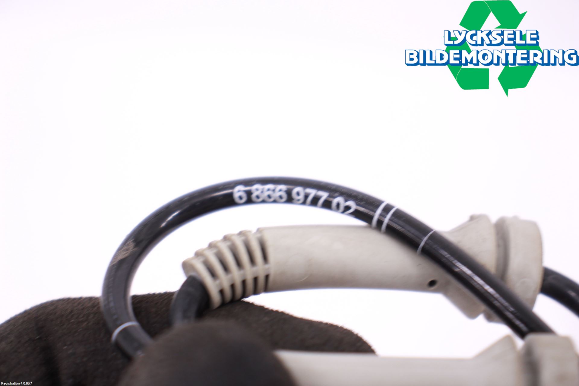 BMW 5 G30/G31/F90 17-23 Abs Sensor