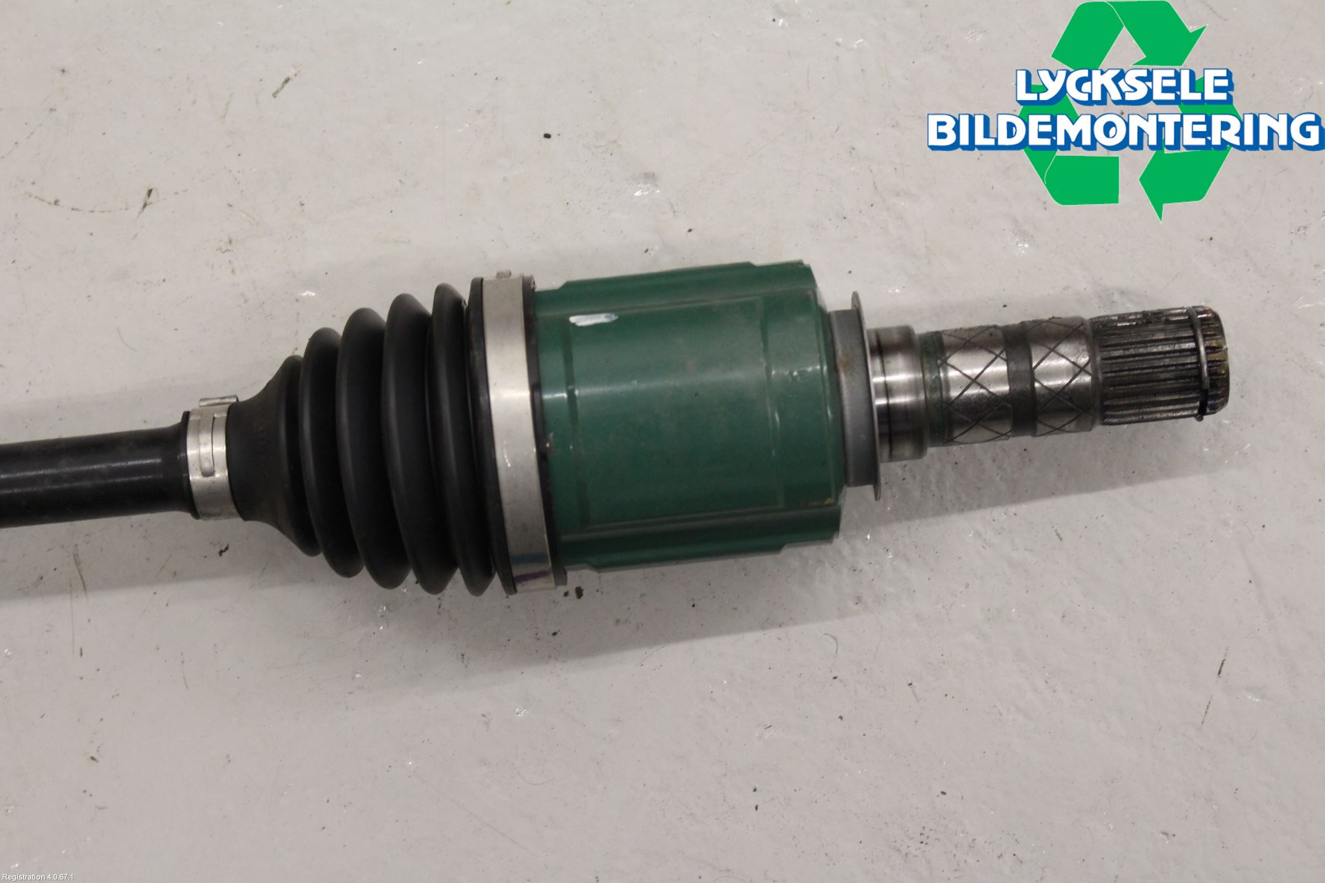 Subaru OUTBACK 15-20 Drivaxel Fram Höger