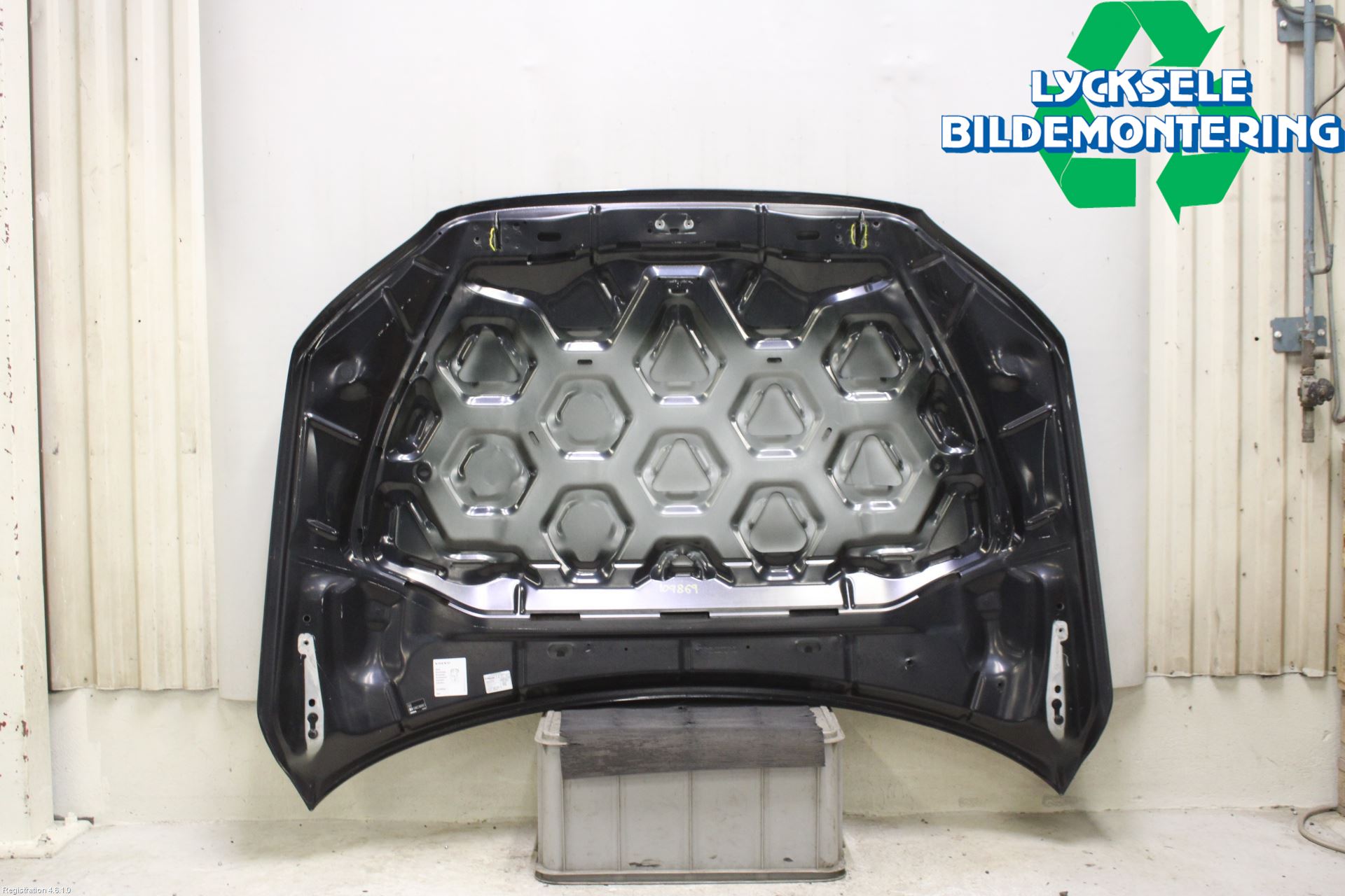 Volvo XC70 08-13 Huv Fram