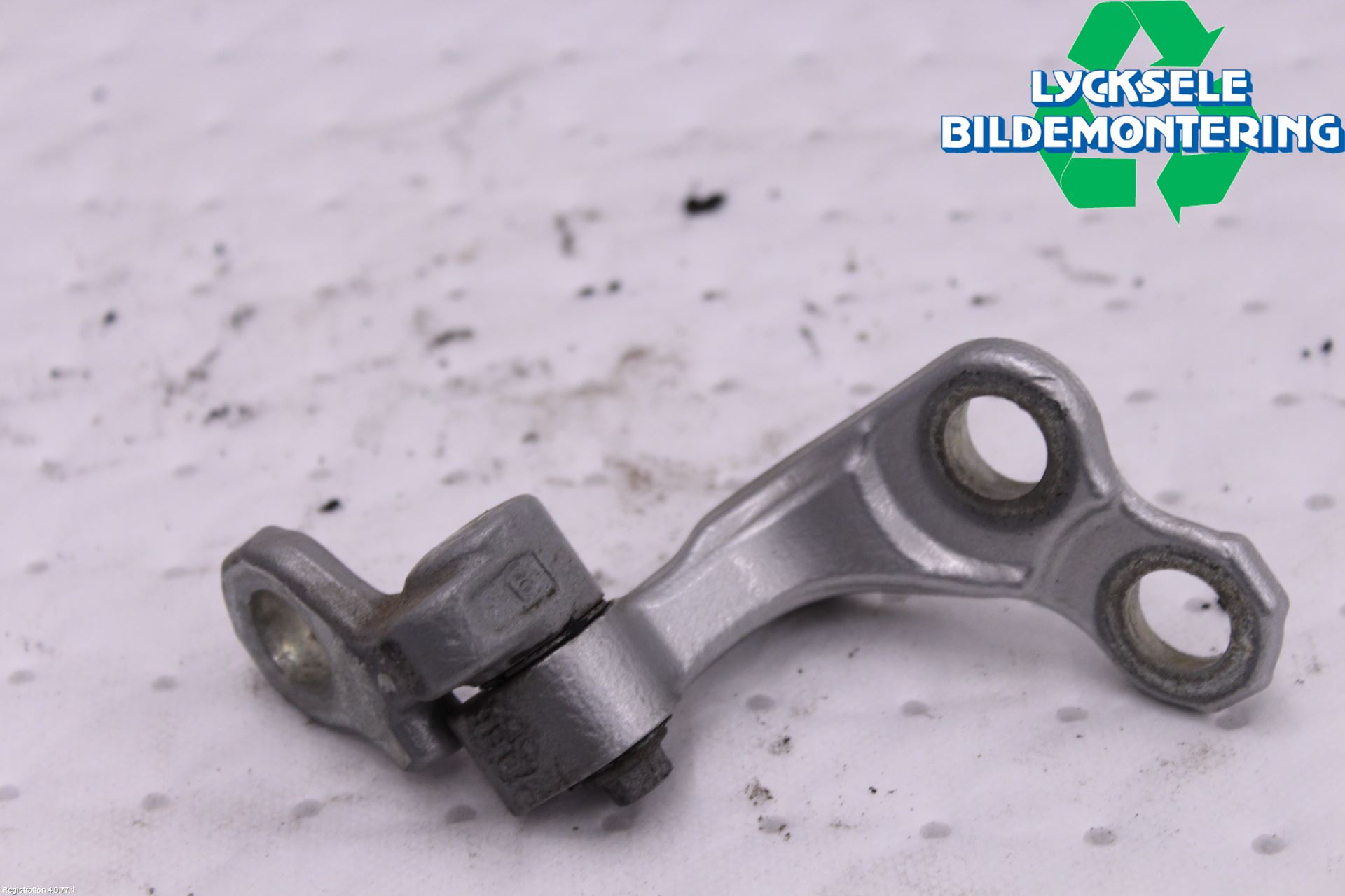 Ford KUGA 08-12 Dörrgångjärn