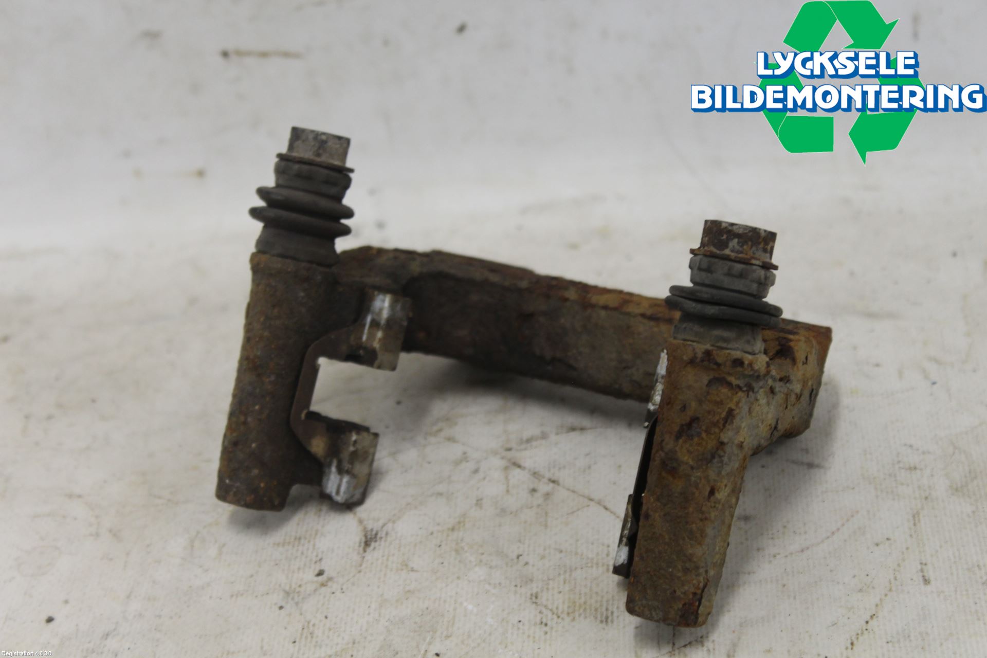 Citroen BERLINGO 08-18 Bromsokshållare