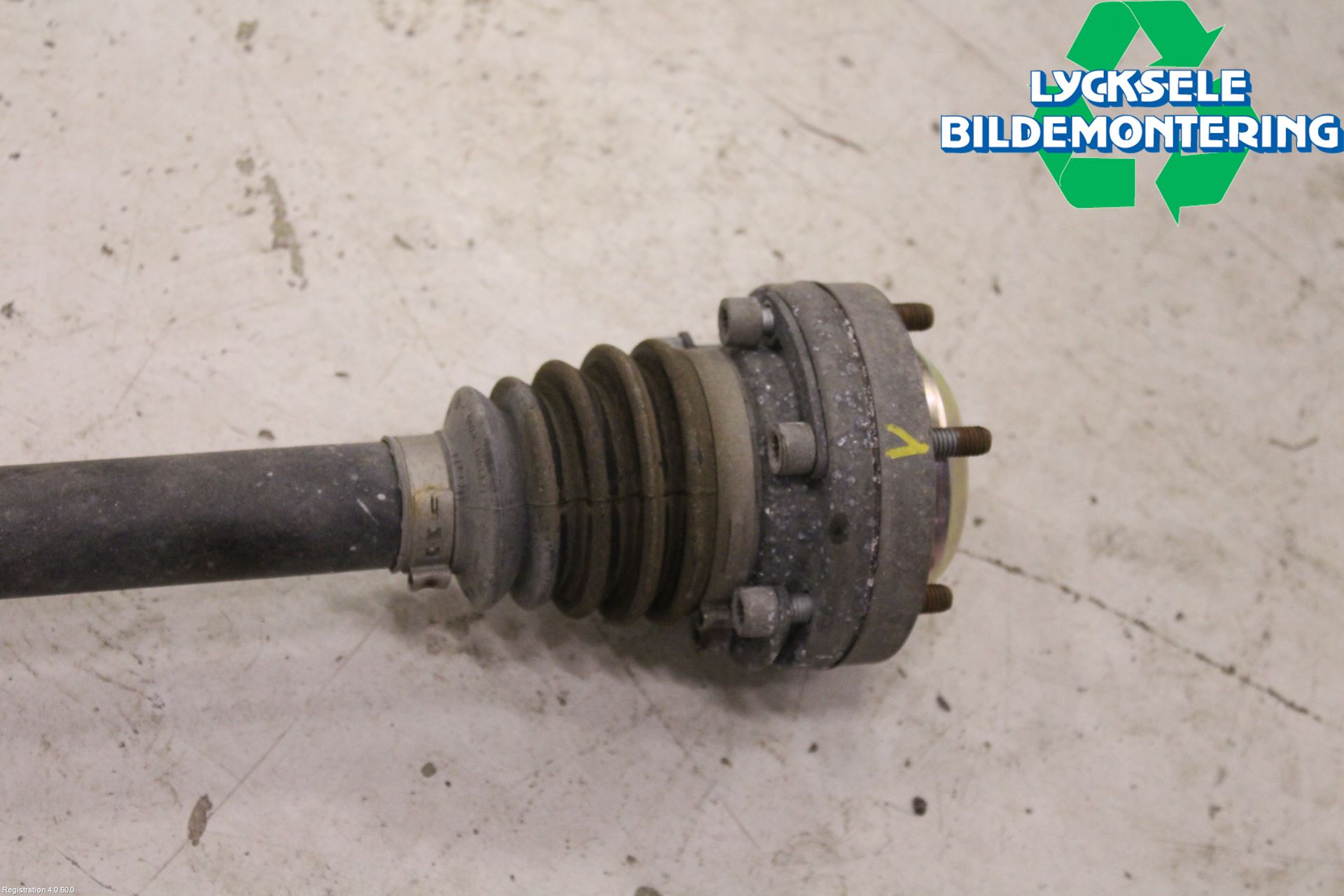Audi A4/S4 08-11 Drivaxel Bak Vänster