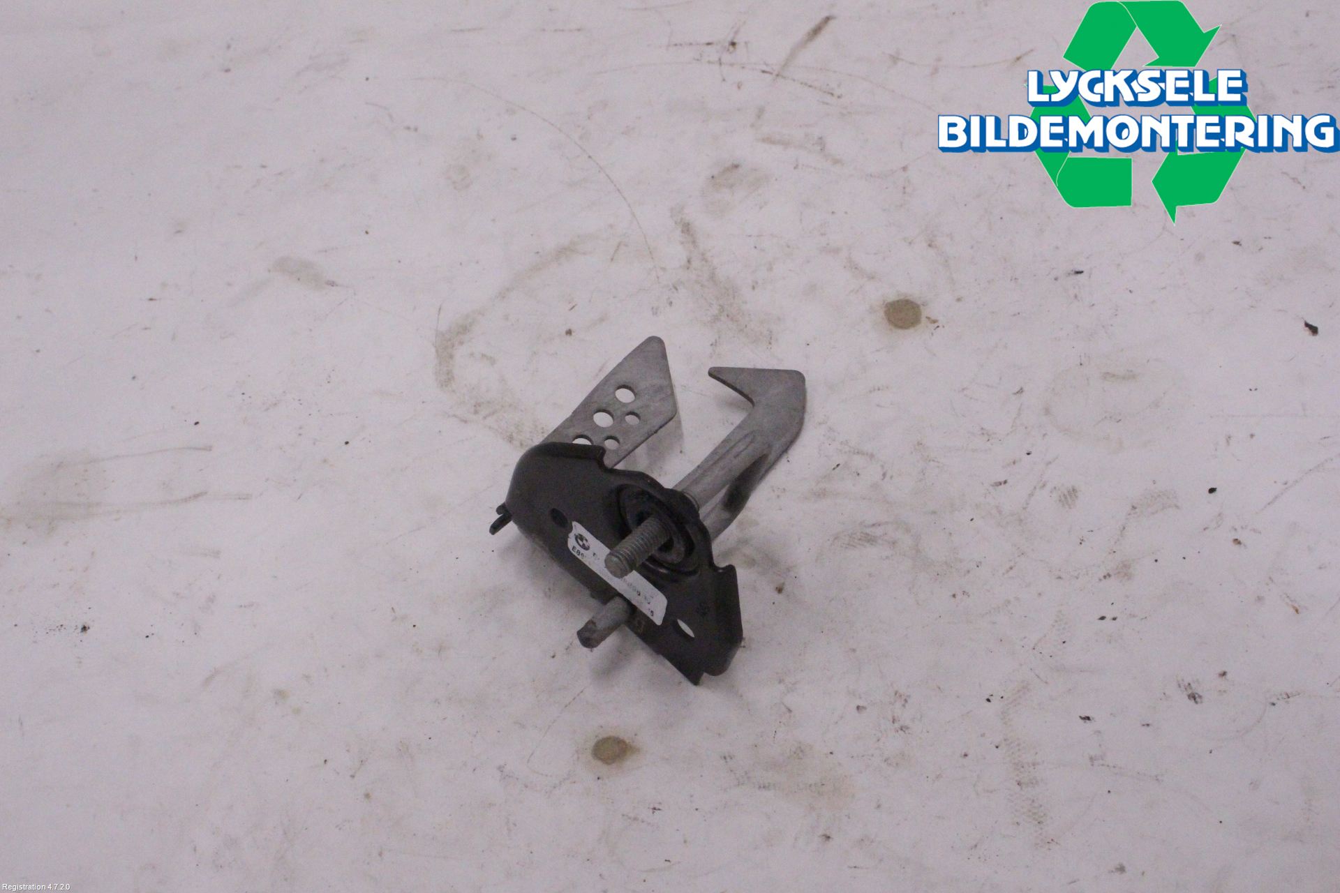 BMW 5 F10/F11/F18 09-17 Huv Spärr