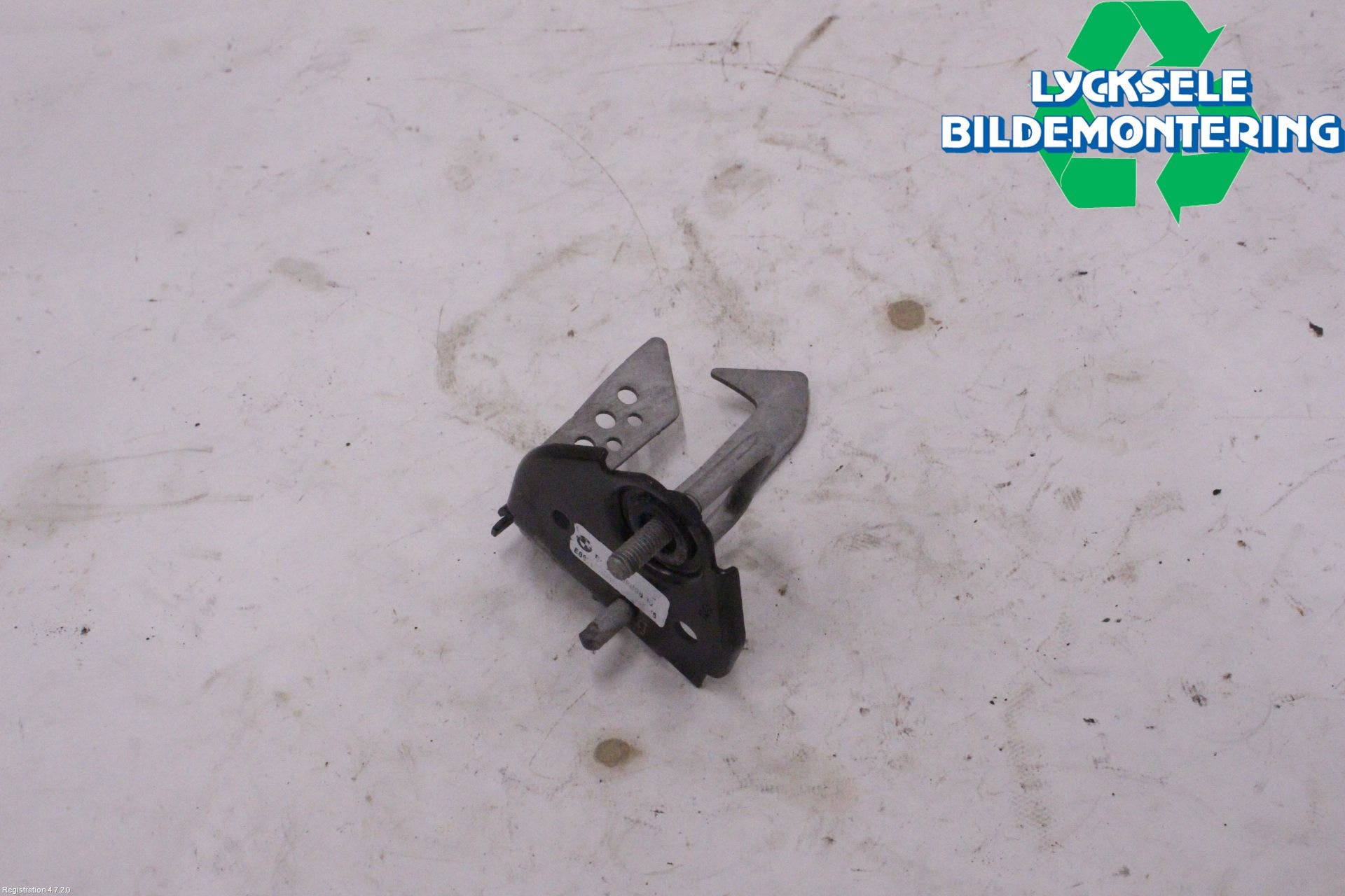 BMW 5 F10/F11/F18 09-17 Huv Spärr