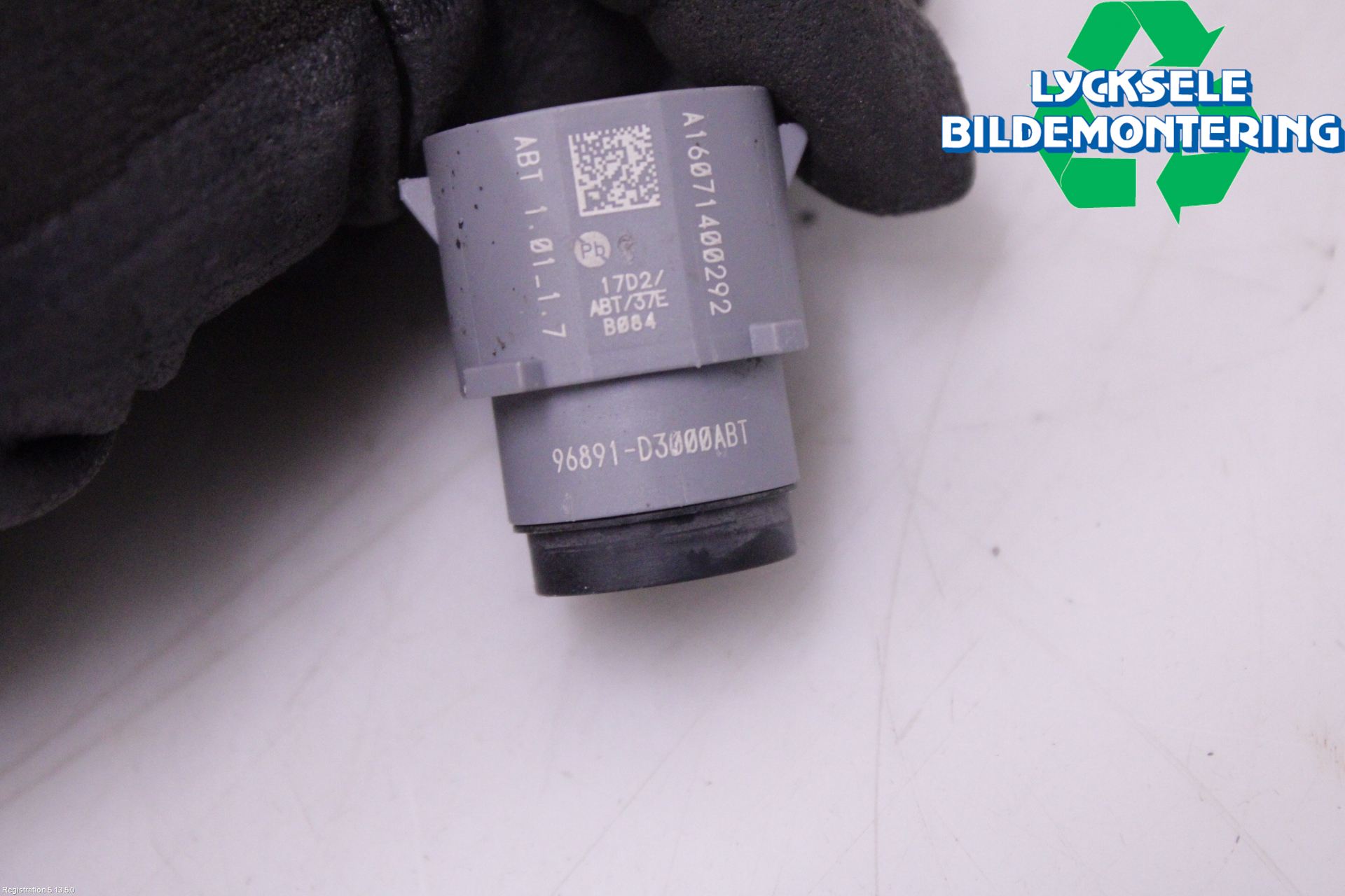 Kia OPTIMA 16-20 Parkeringshjälp Frontsensor