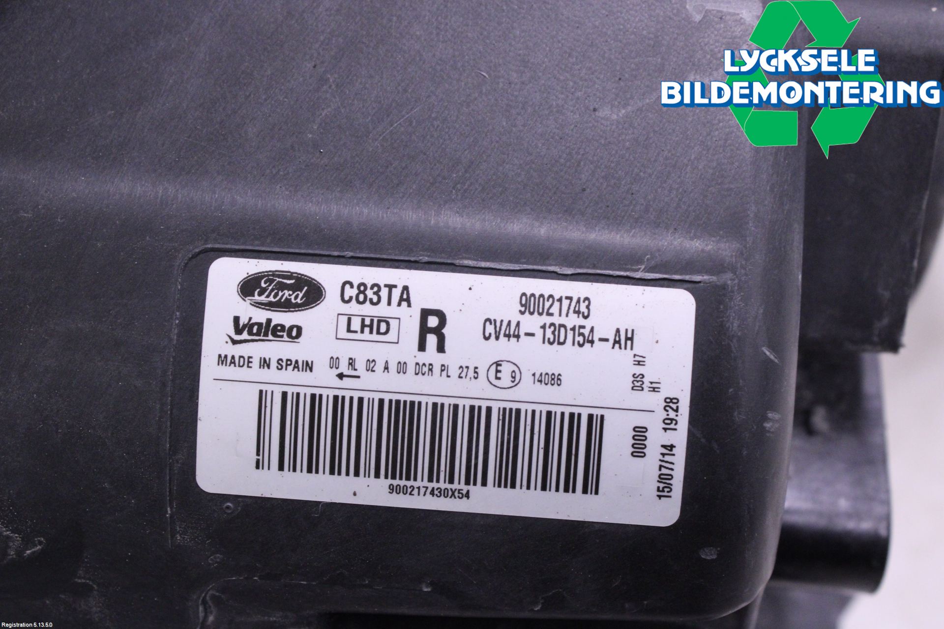 Ford KUGA 13-16 Strålkastare Höger