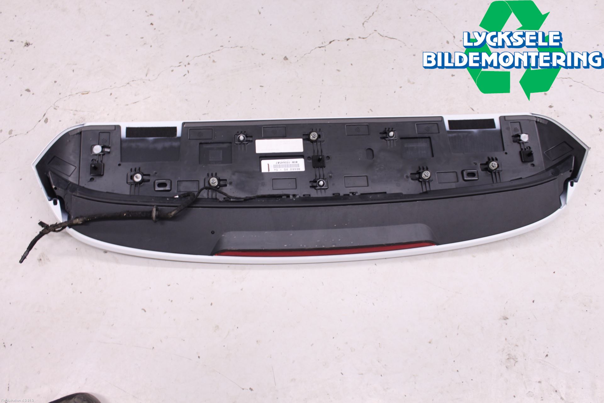 Volkswagen VW GOLF / E-GOLF VIII 20- Spoiler Baklucka