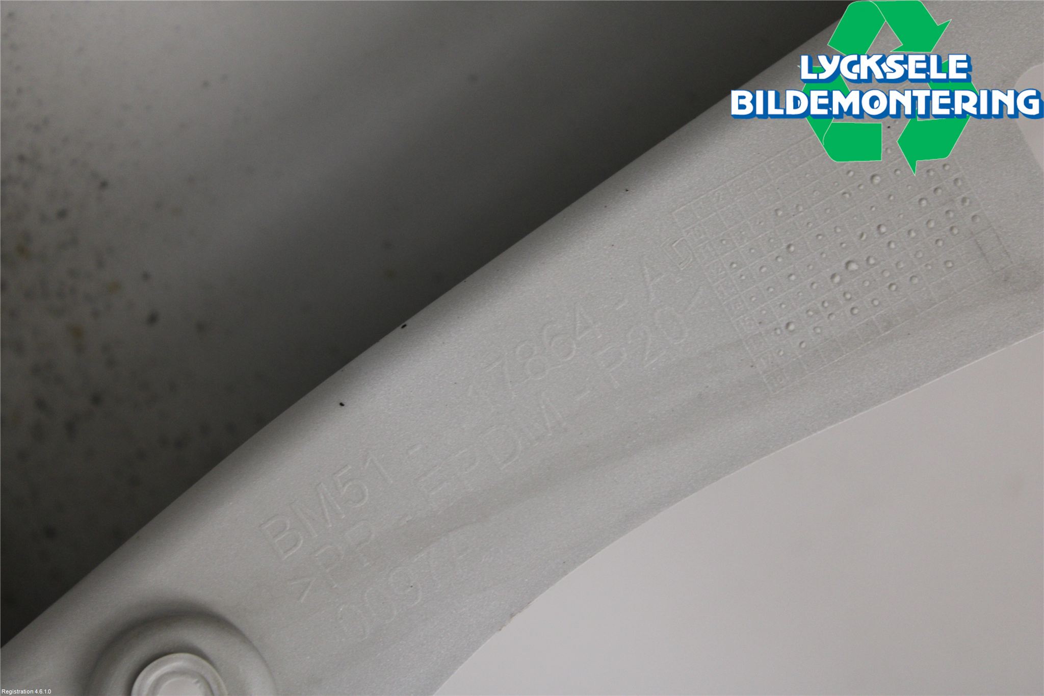 Ford FOCUS 15-18 Stötfångardel Bak Hö