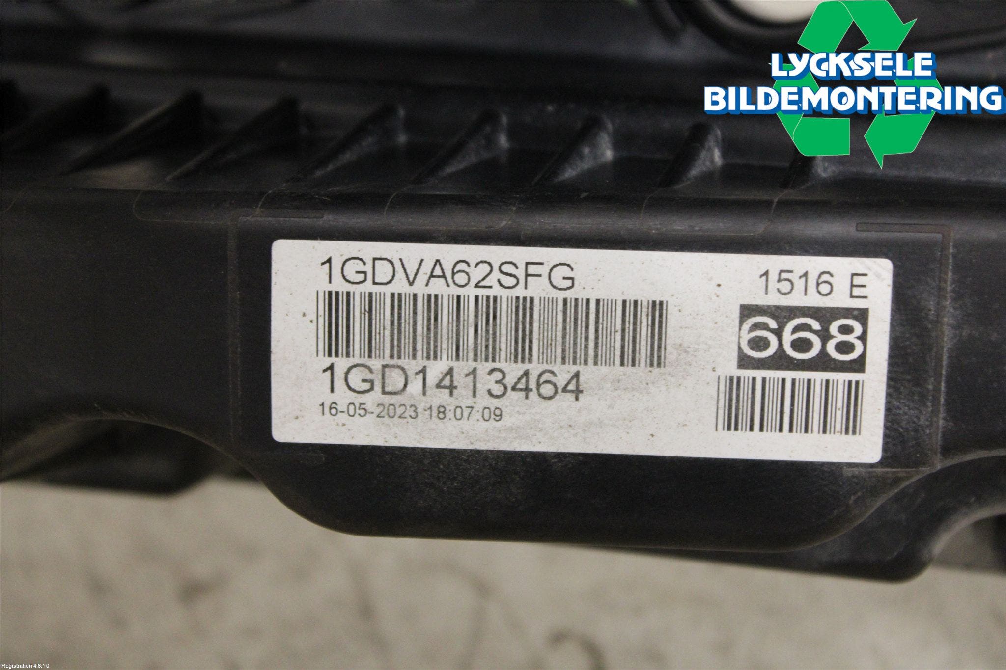 Toyota HILUX 16- Ventilkåpa