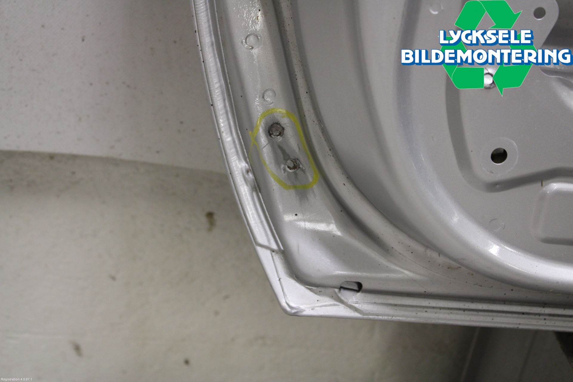 Nissan NAVARA 05-16 Dörr Fram Höger