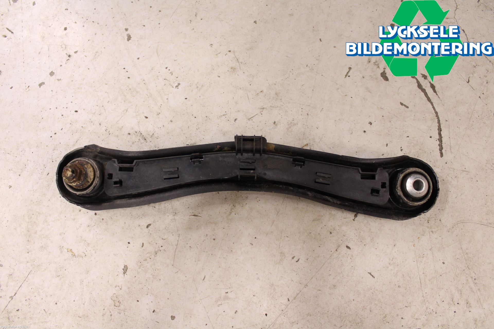 Mercedes-Benz MB ML/GLE-KLASS (W166) 12-18 Bärarm Bak Vänster