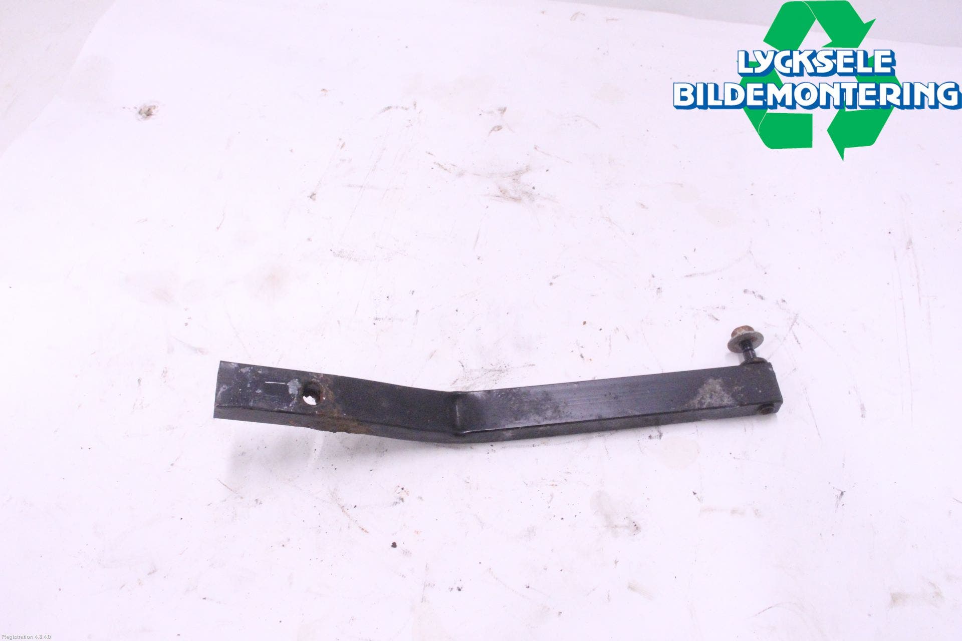 Audi A4 12-15 Kylarfäste-Ram-Balk