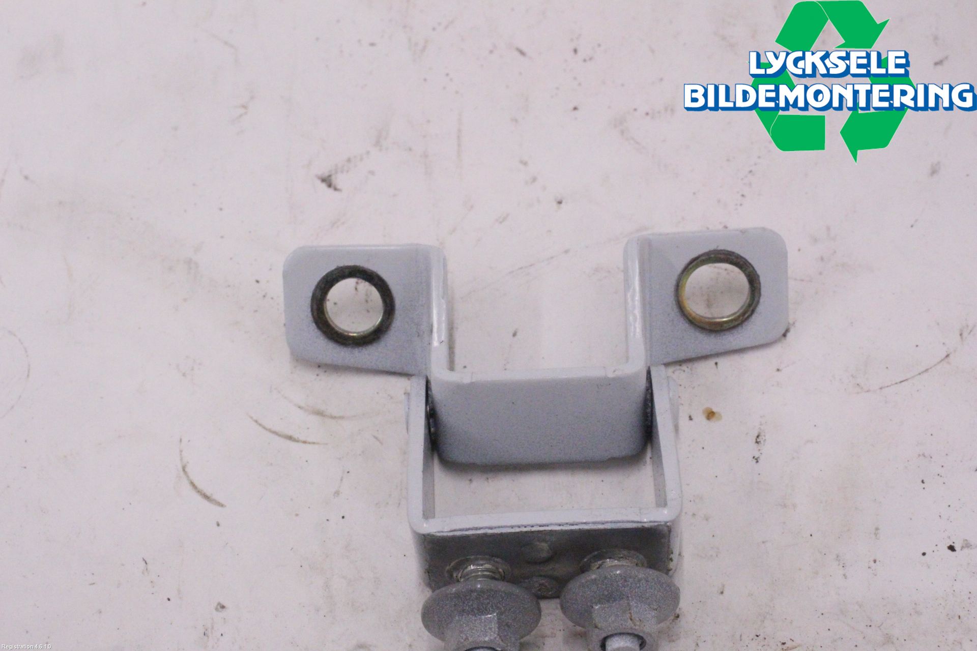 Kia CEED/CEED SW 19- Bakluckegångjärn Vä