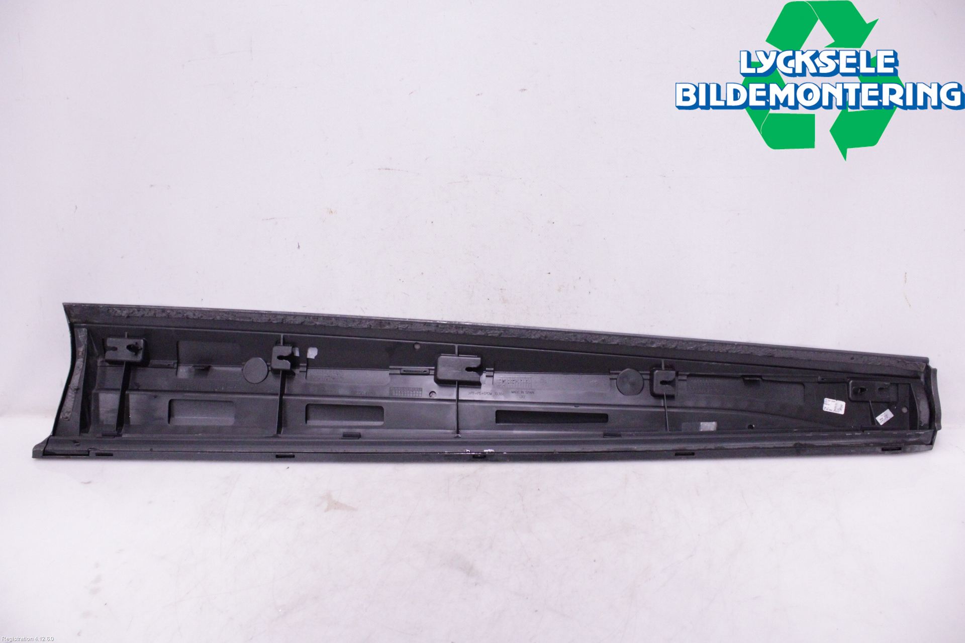 Cupra FORMENTOR 21- Dörr Dekorlist Fram Vä