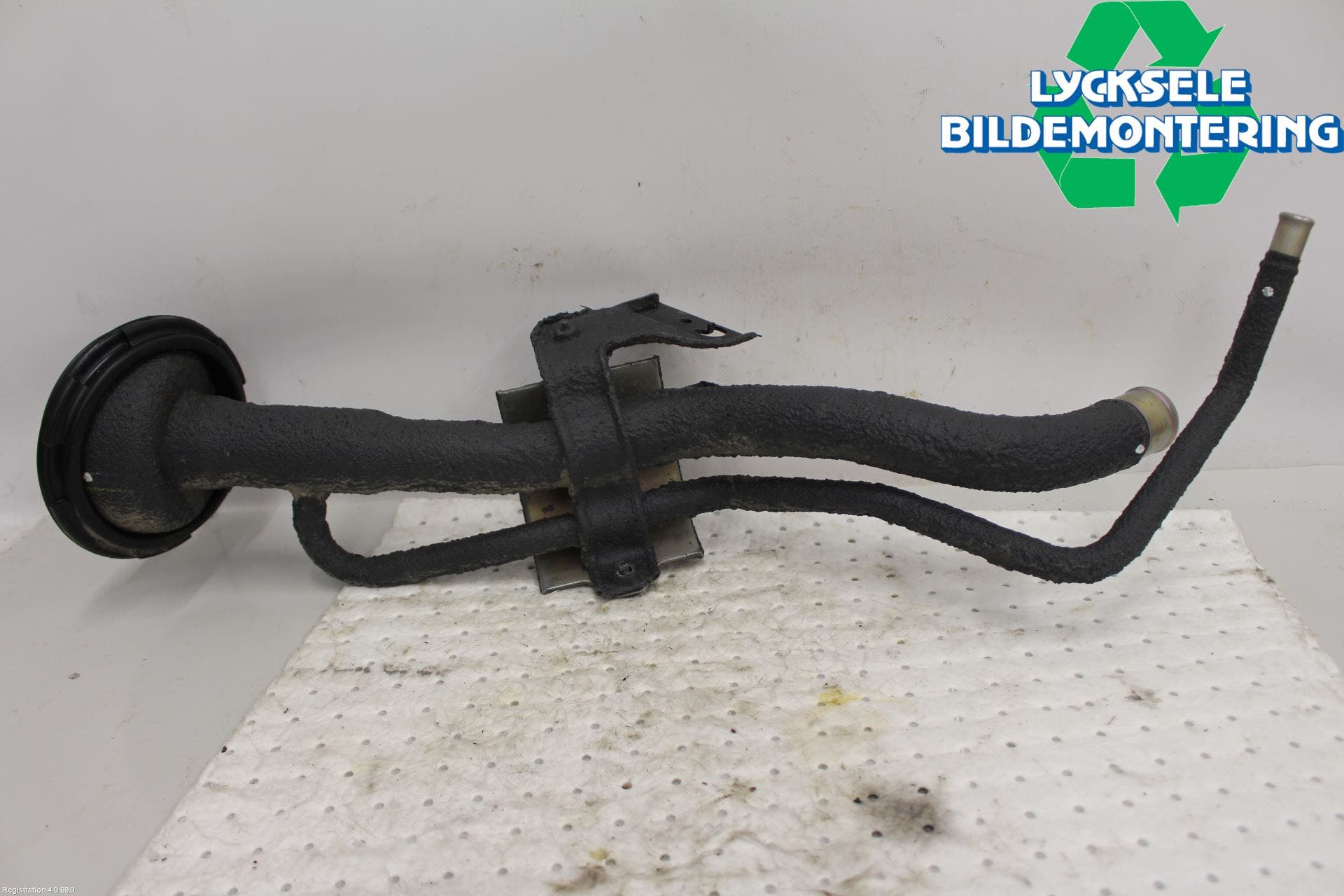 Nissan NAVARA, TREK-1 17-21 Bränslepåfyllnrör-Slang