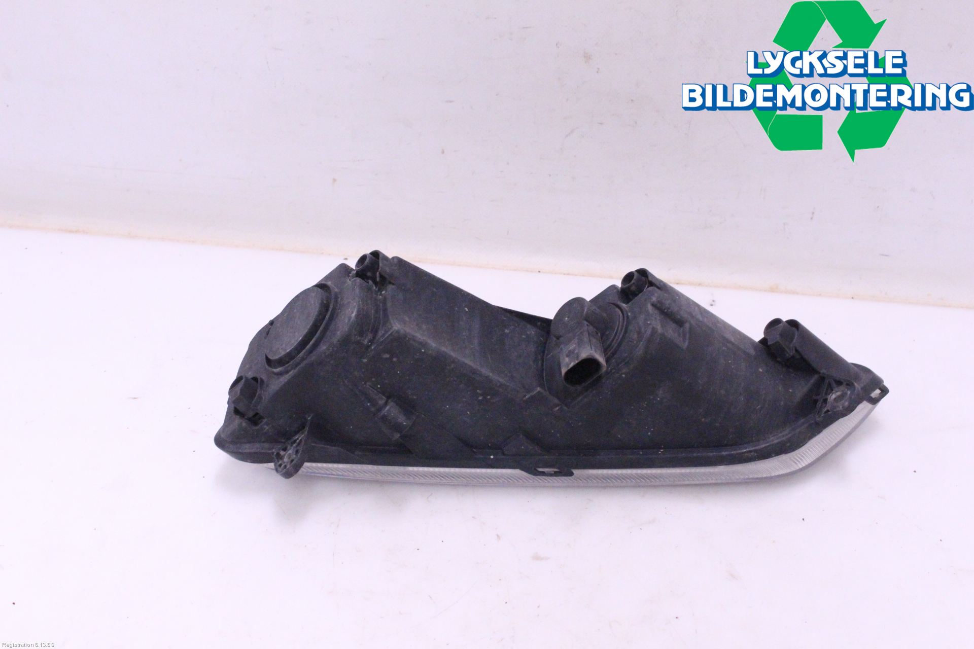 Volkswagen VW PASSAT 11-14 Dimljus-Varselljus Fram