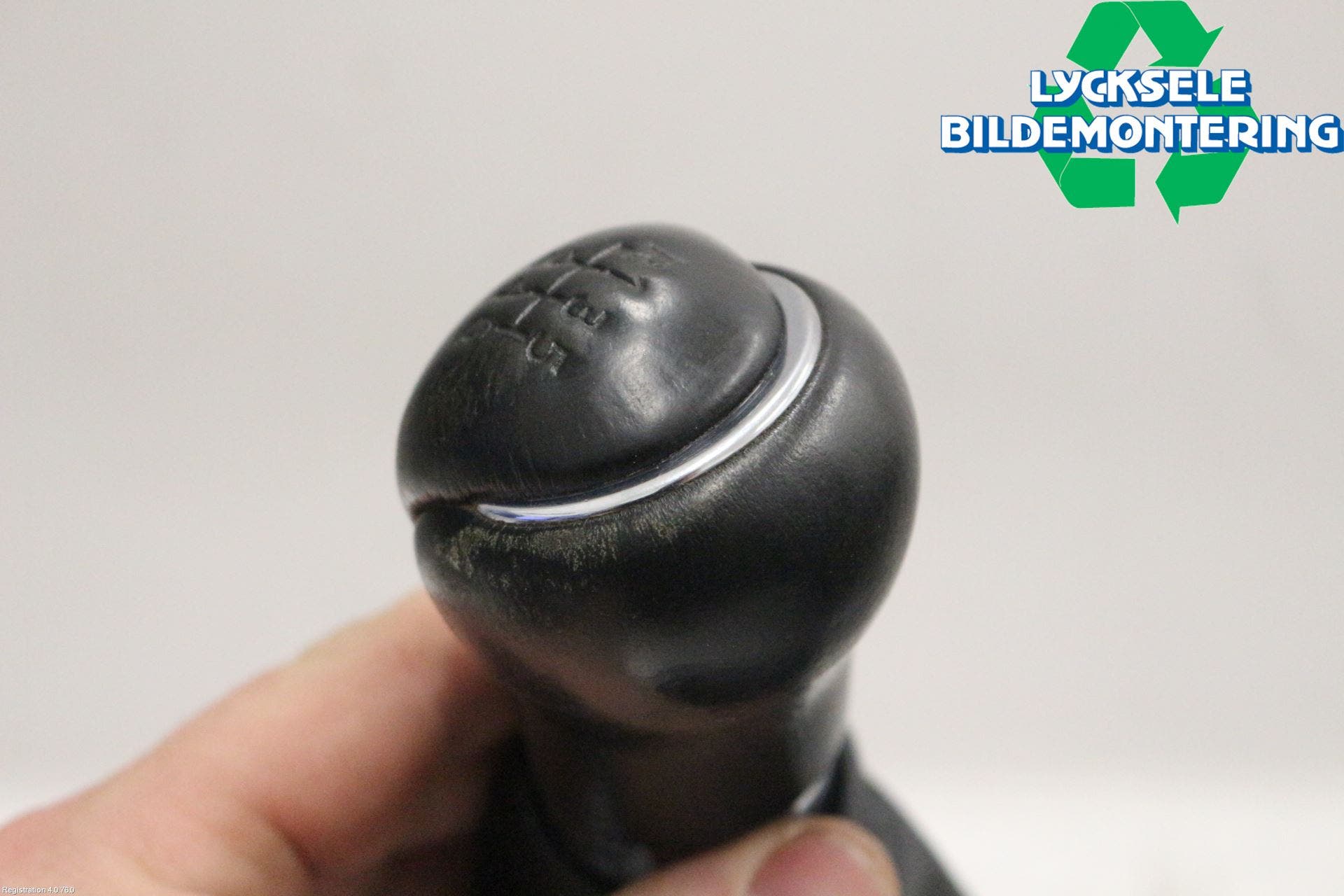 Toyota HILUX 16- Växelspaksdamask