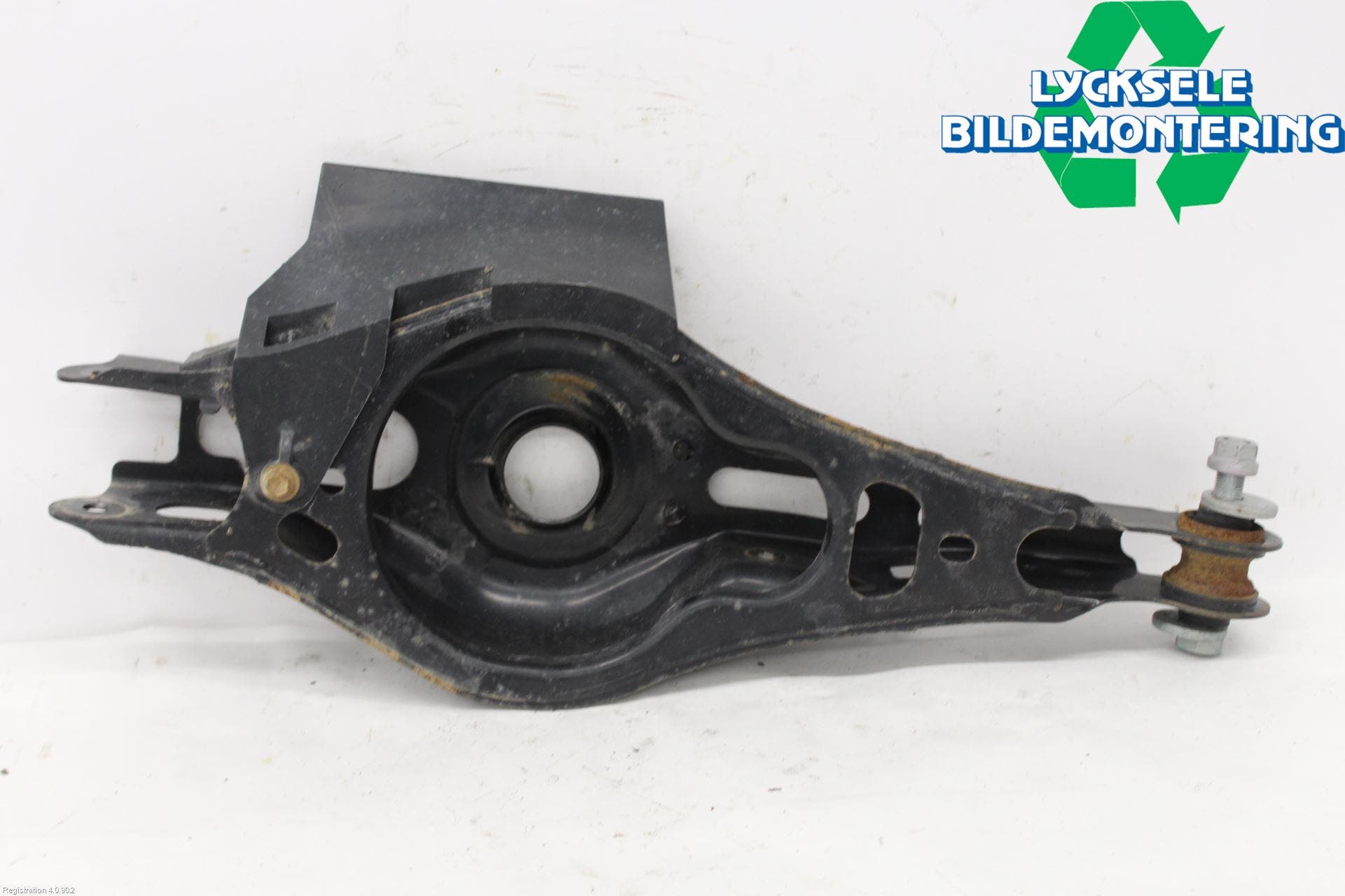 Toyota RAV4 19- Bärarm Bak Höger