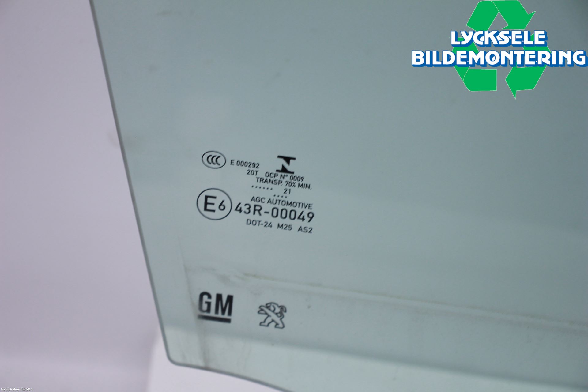 Peugeot 5008 17-24 Dörruta Fram Höger