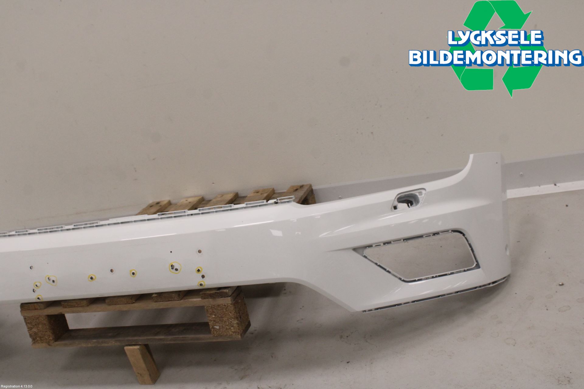 Volkswagen VW TIGUAN 16-24 Stötfångarbeklädnad Fram