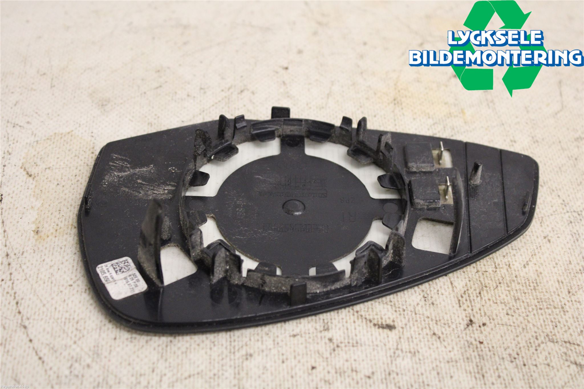 Audi A4/S4 B9 16-19 Spegelglas Hö