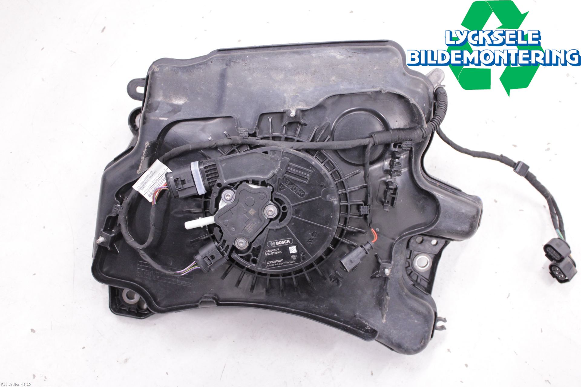 Volkswagen VW GOLF / E-GOLF VIII 20- Adblue Tank