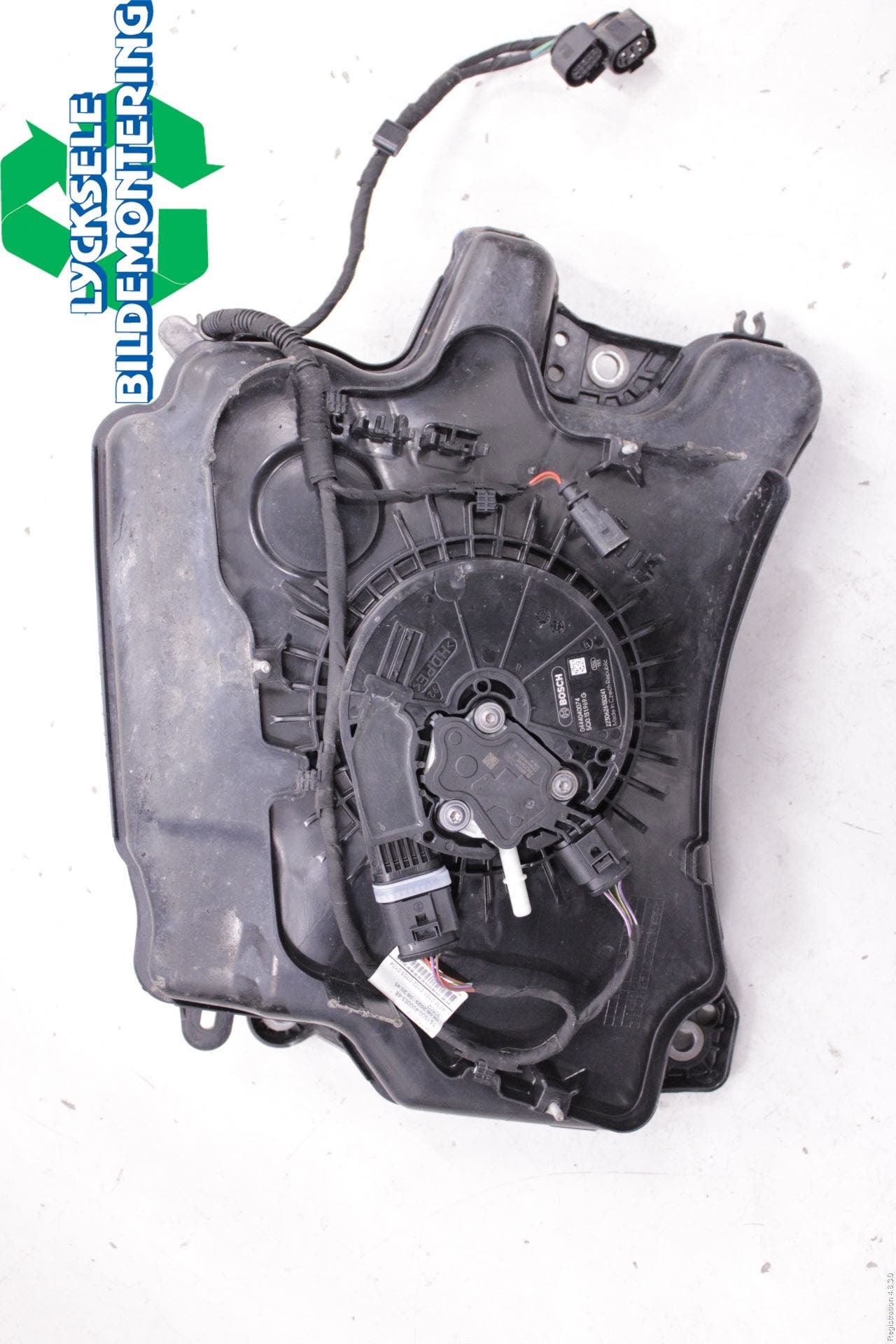 Volkswagen VW GOLF / E-GOLF VIII 20- Adblue Tank