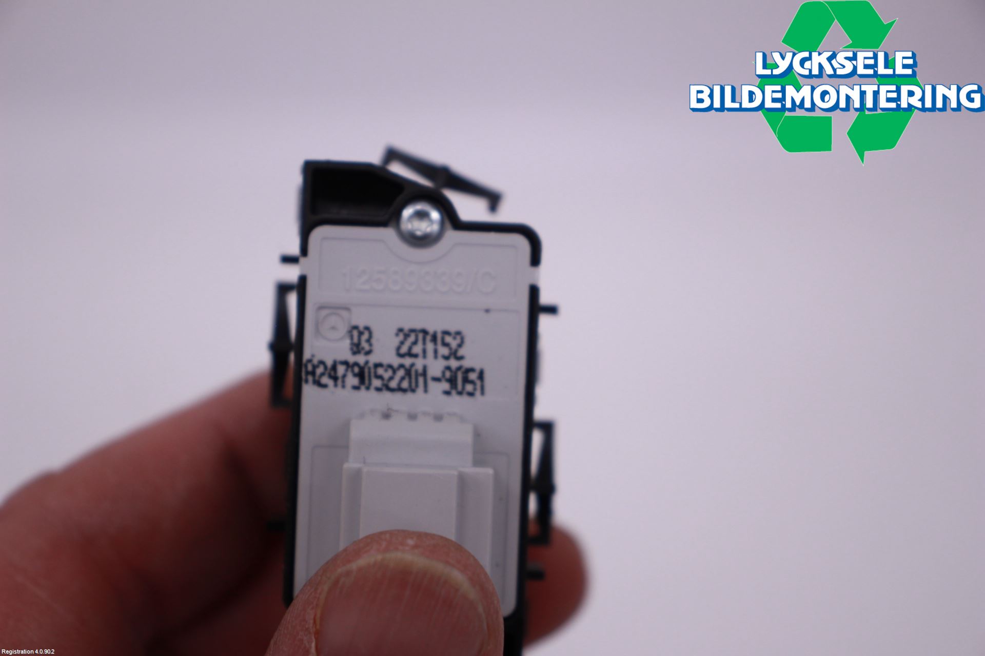 Mercedes-Benz MB EQB (X243) 22- Strömställare Centrallås