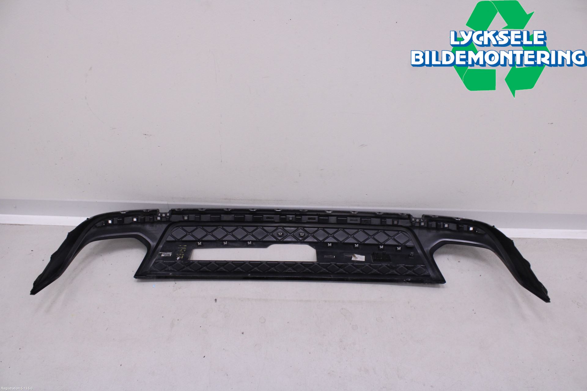 Volkswagen VW TOUAREG CR 18- Spoiler Bak