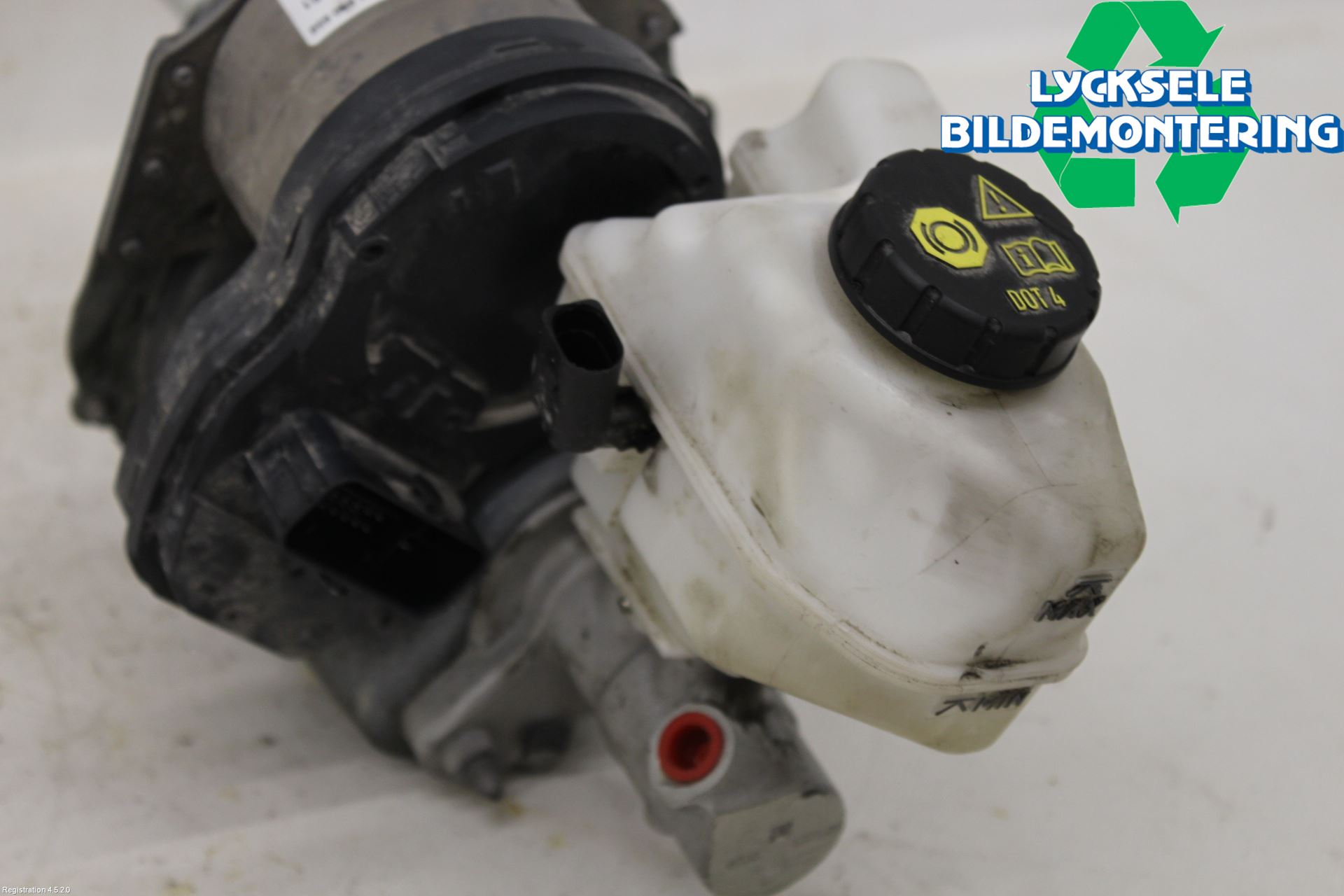 Volkswagen VW GOLF / E-GOLF VIII 20- Bromsservo