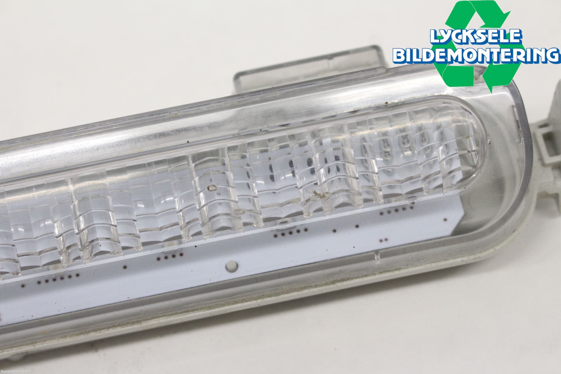 Mitsubishi L200 16-23 Bromsljus Bakruta