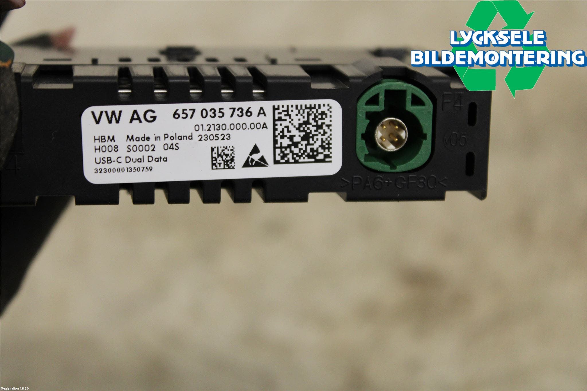 Skoda ENYAQ iV 21- Usb Connection