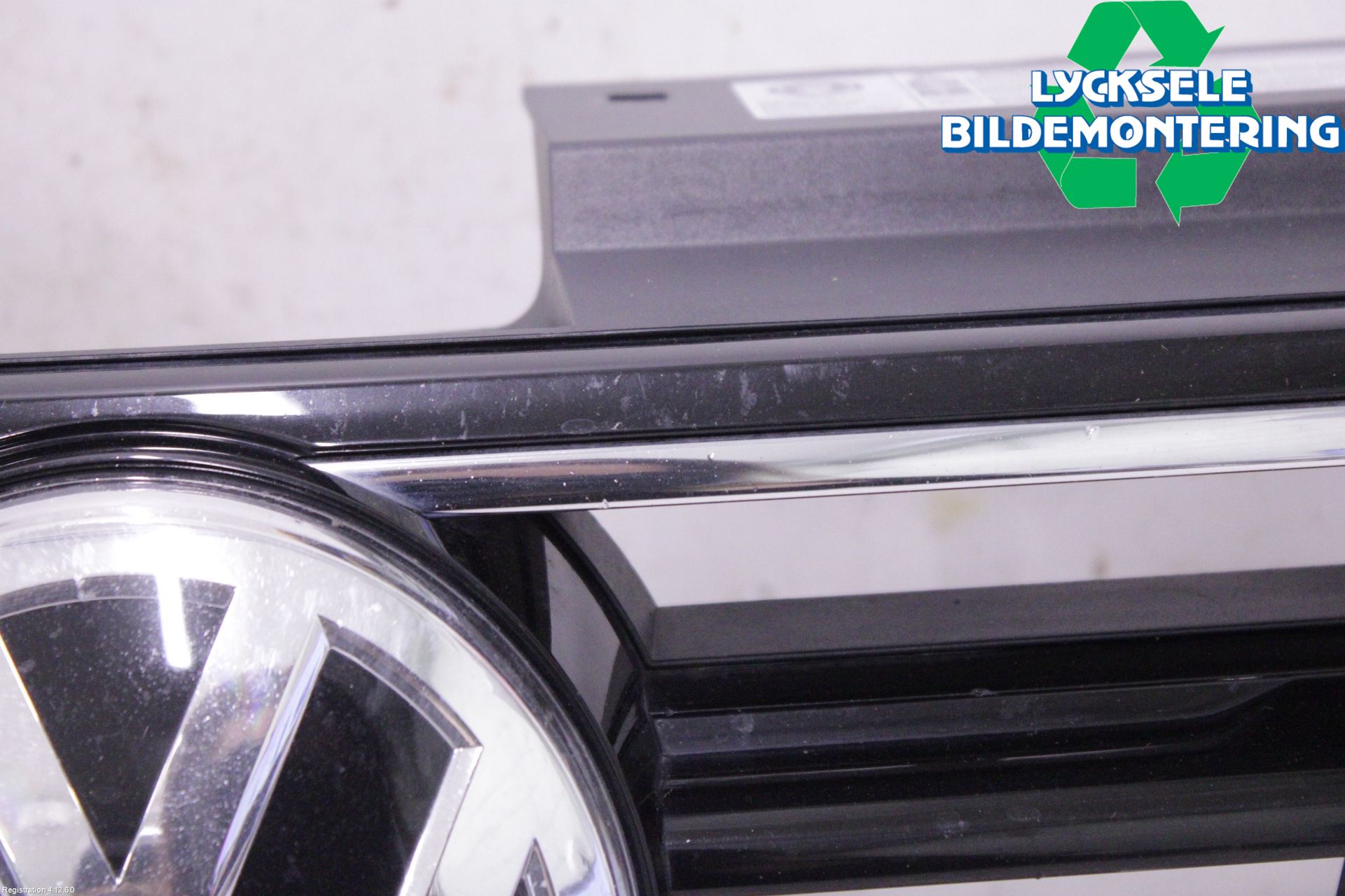 Volkswagen VW TIGUAN 16-24 Grill Komp