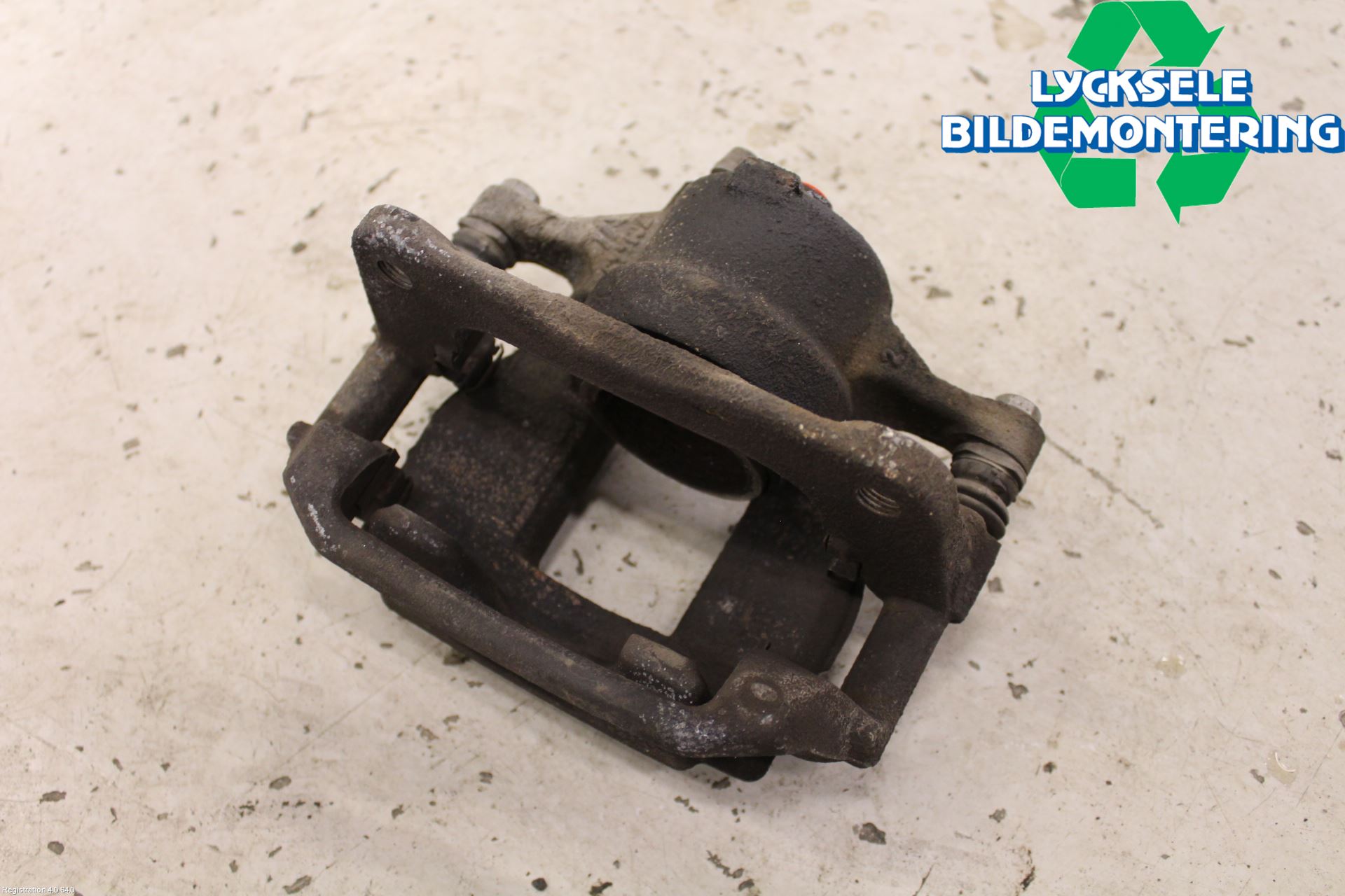 Toyota AURIS 13-19 Bromsok Fram Vänster