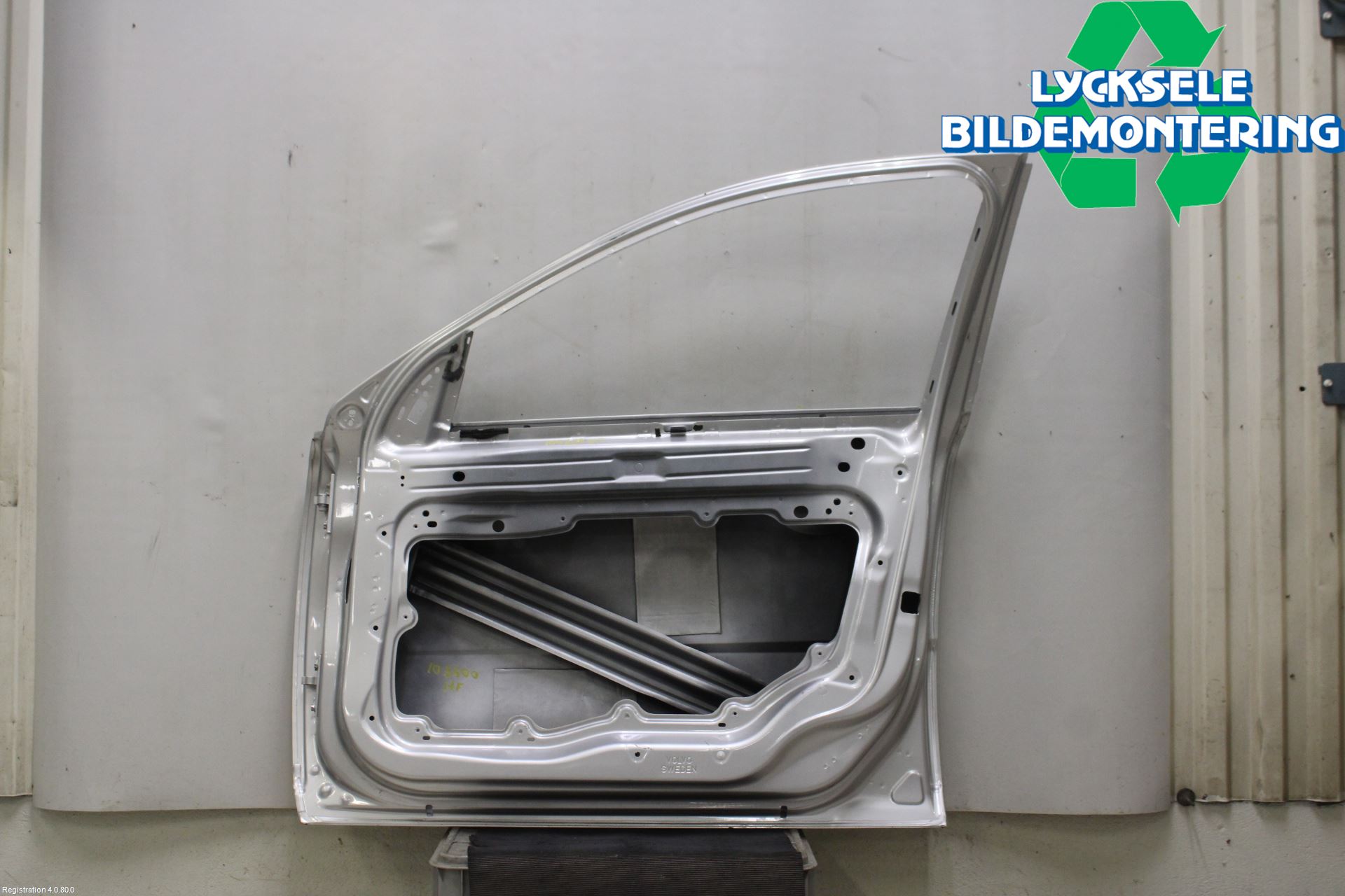 Volvo V70 08-13 Dörr Fram Höger