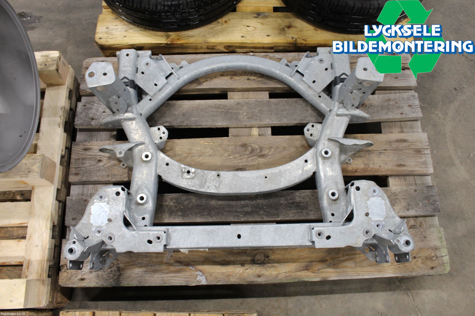 BMW 4/i4 G26 GRAN COUPÉ 21- Framvagnsbalk