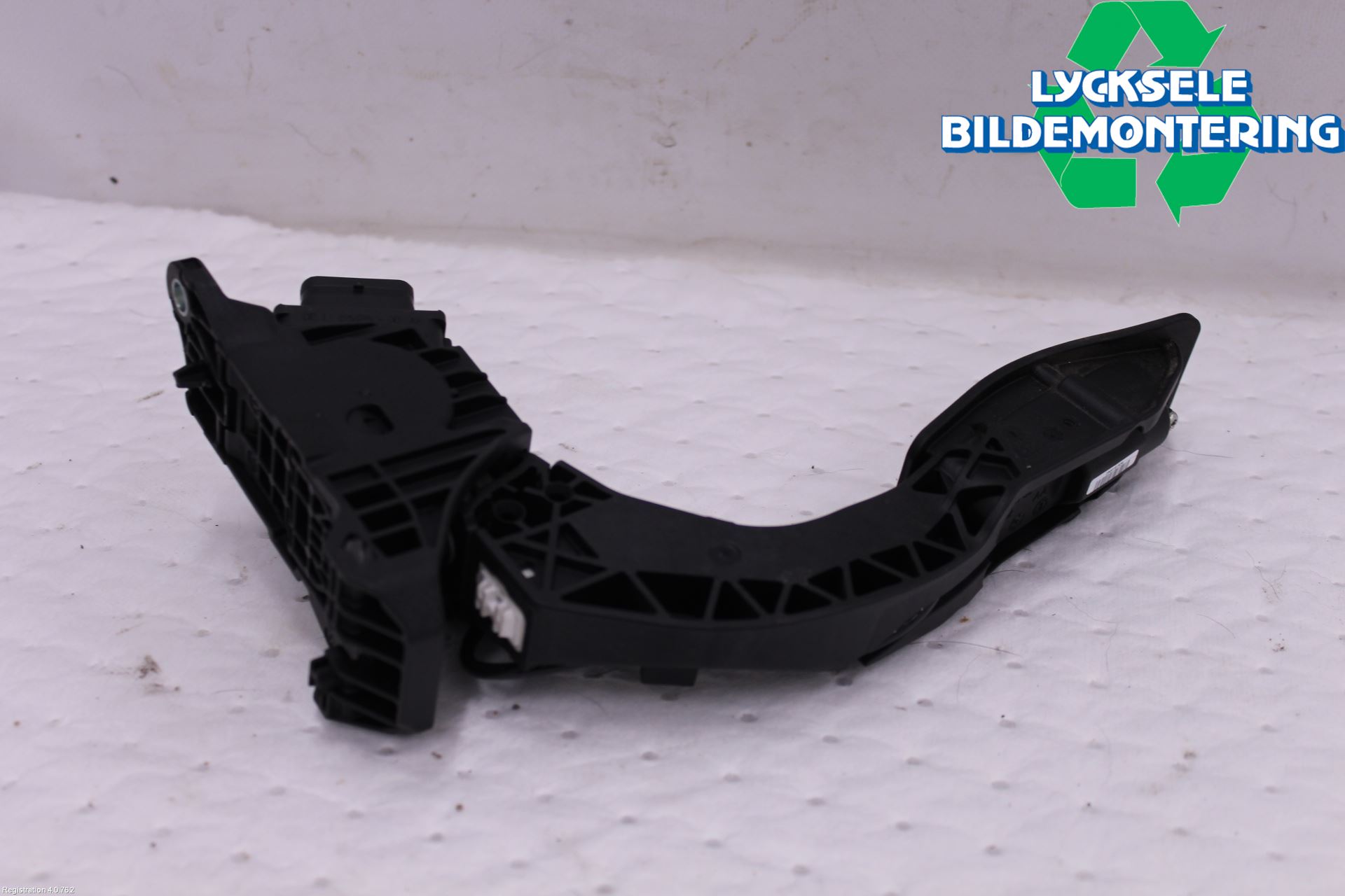 Audi A6 F2/C8 19- Gaspedal