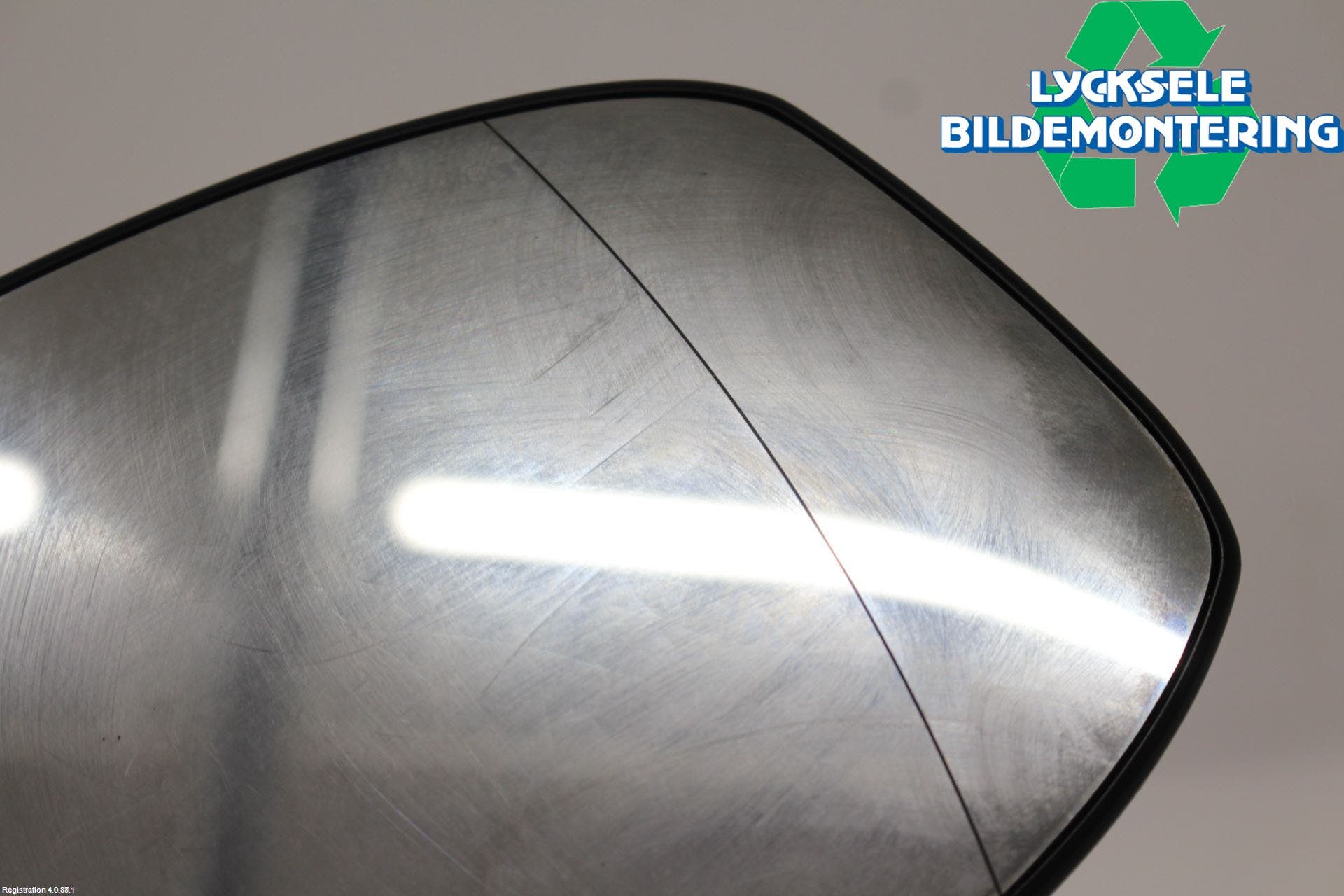 Ford FOCUS 11-14 Spegelglas Hö