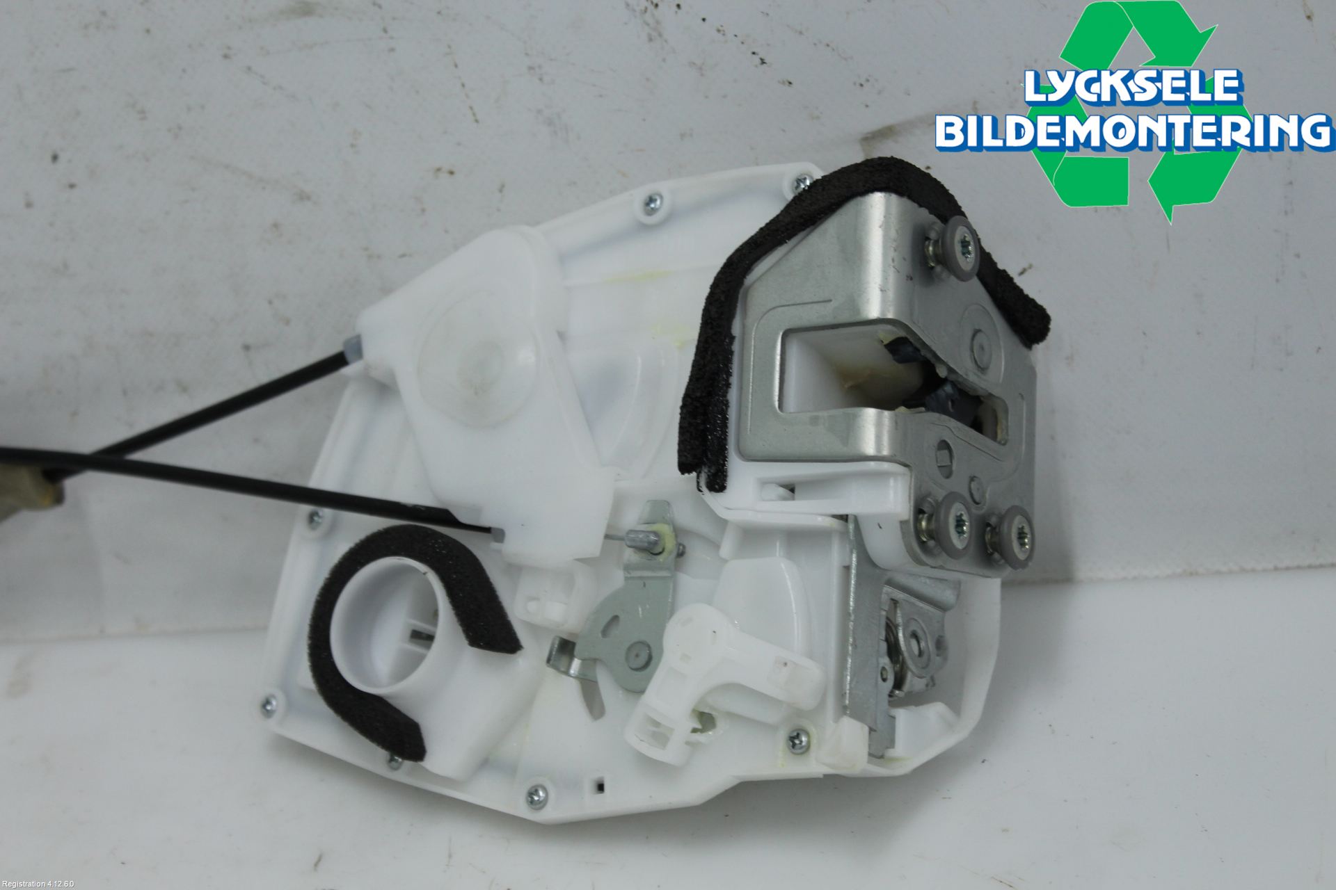 Suzuki SX4 S-CROSS 22- Låskista-Dörrlås