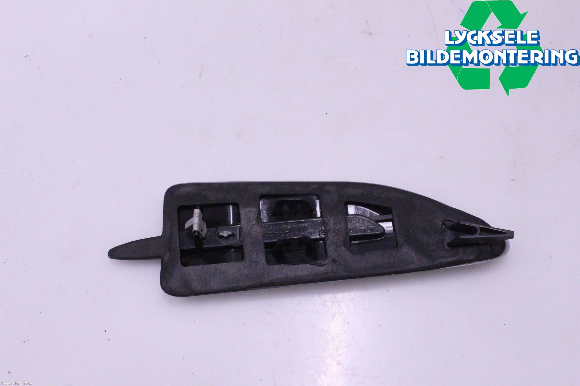 Ford KUGA 17-19 List Framskärm Hö