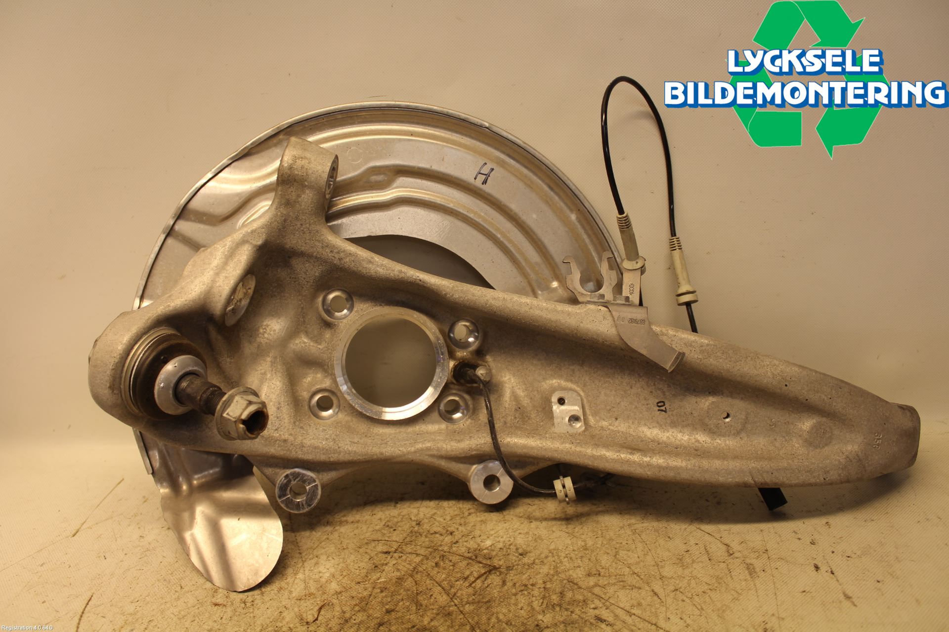 BMW 5 G30/G31/F90 17-23 Styrspindel Lagerhus Hö