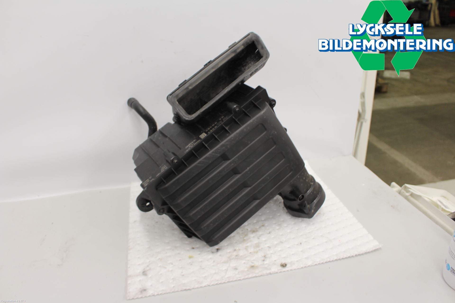 Volkswagen VW ARTEON 17- Luftrenare