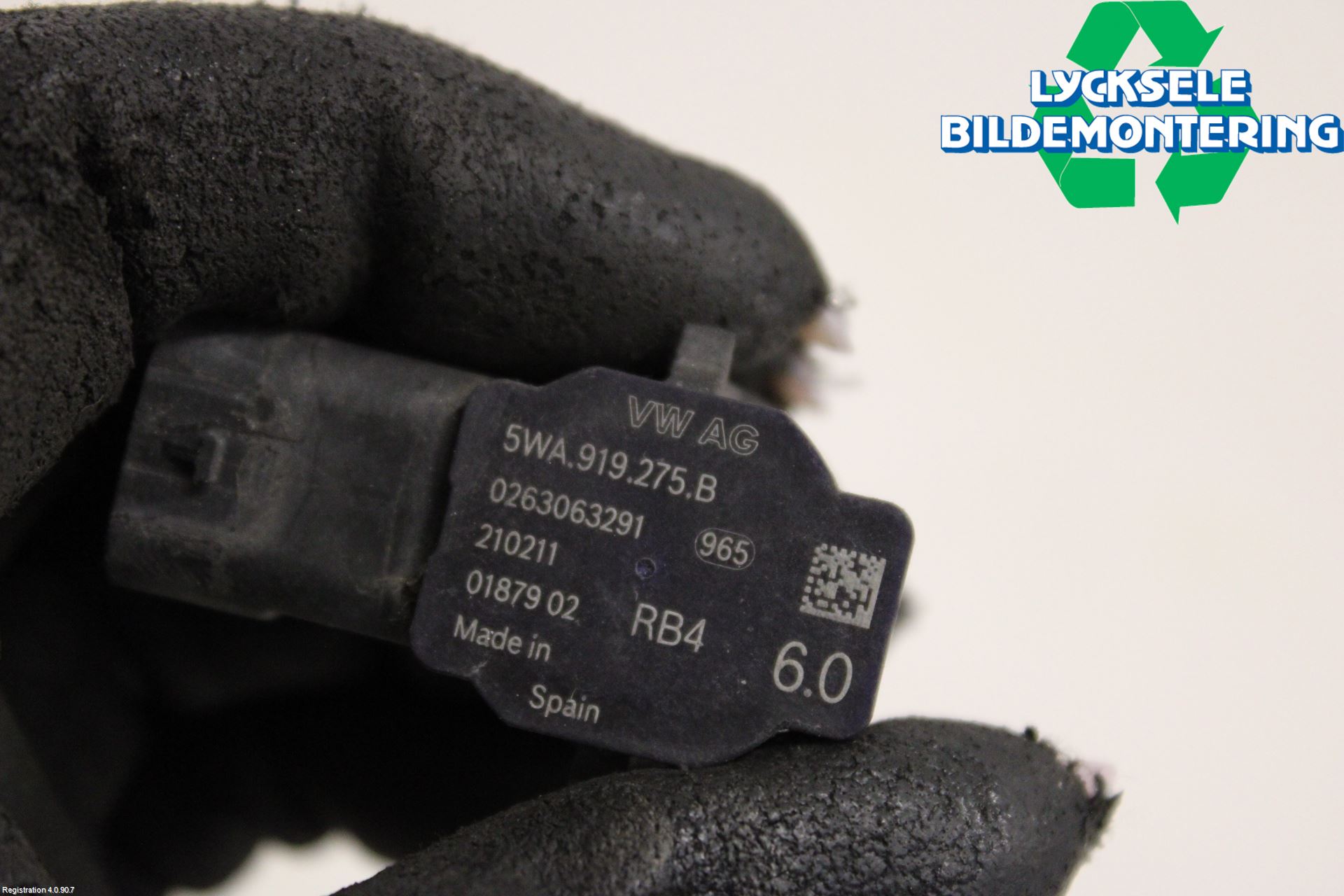 Skoda OCTAVIA (NX) 20- Parkeringshjälp Frontsensor