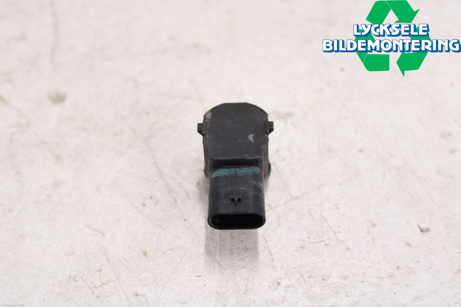 Audi A6 ALLROAD 12-18 Parkeringshjälp Frontsensor