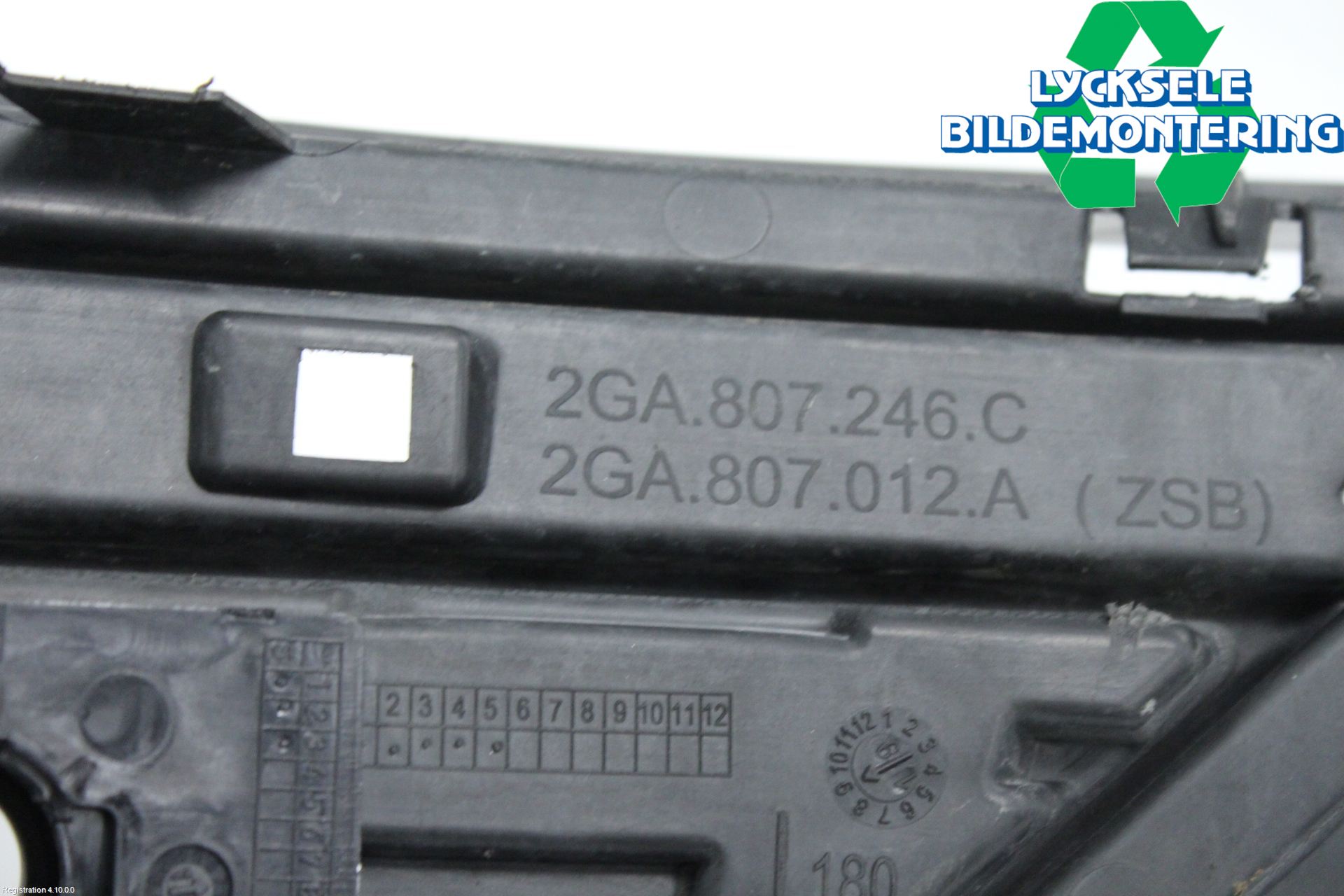 Volkswagen VW T-ROC 18- Stötfångardel Bak Hö