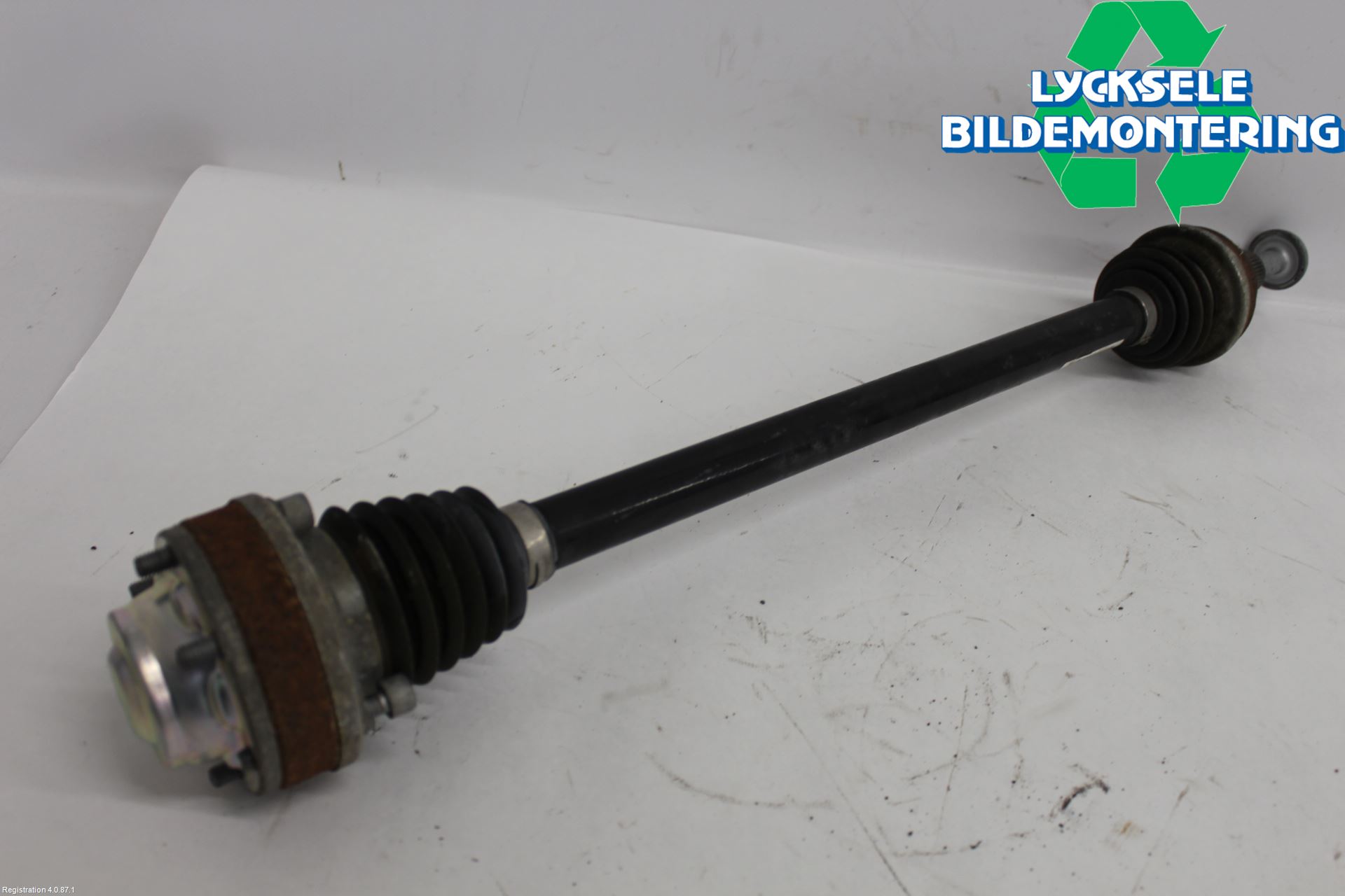 Seat ATECA 16->> Drivaxel Bak Höger