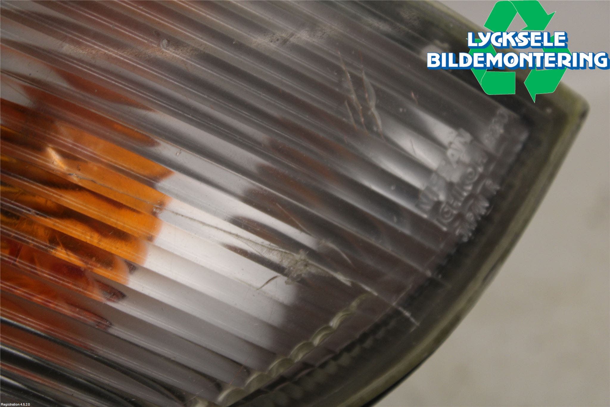 Nissan NAVARA 98-05 Blinkers Fram Höger