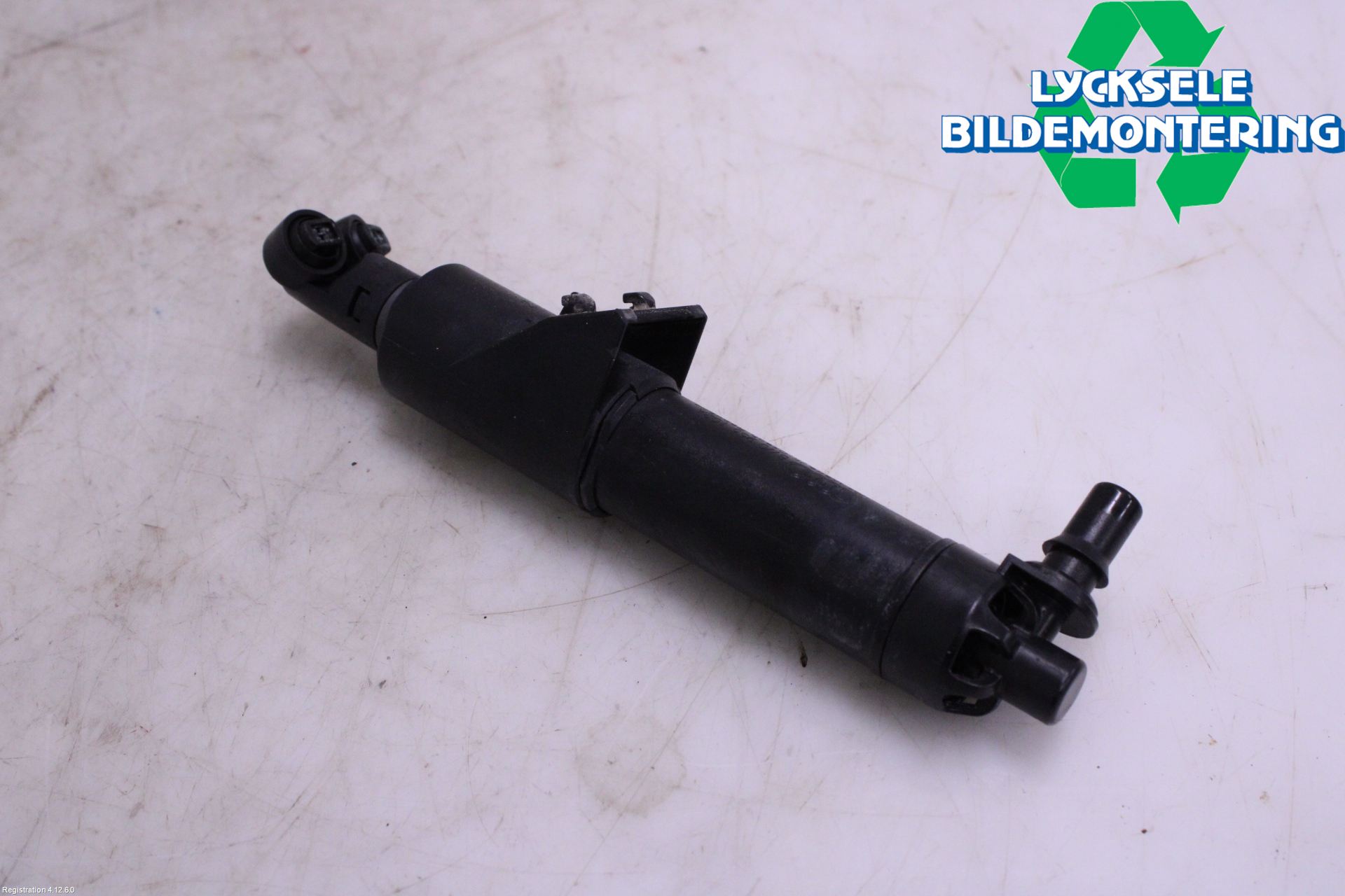 Audi A4/S4 B9 20- Spolarmunstycke Strålkastare