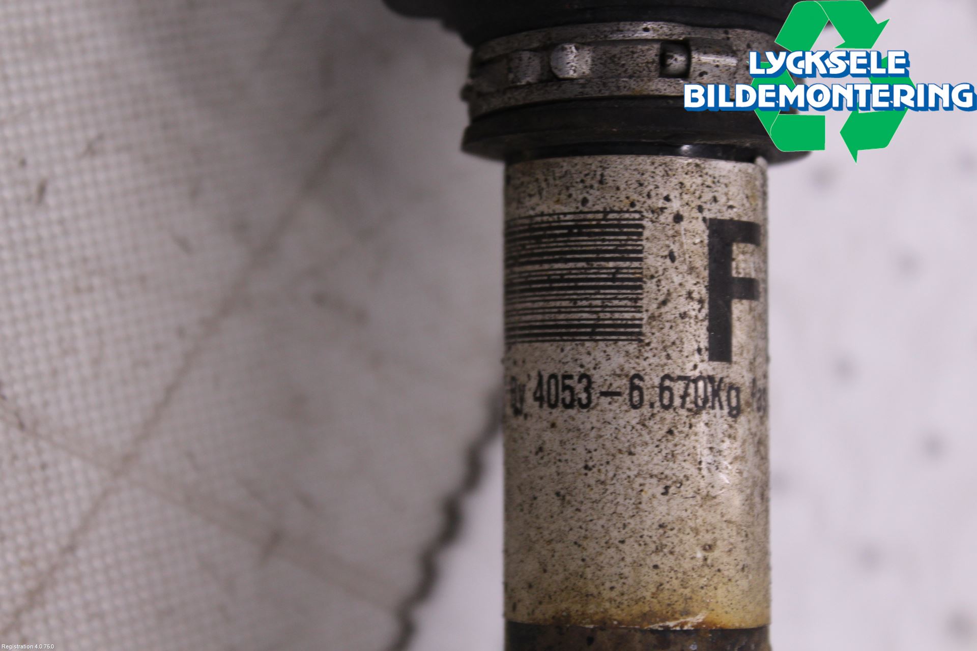 Nissan JUKE 14-19 Drivaxel Fram Vänster