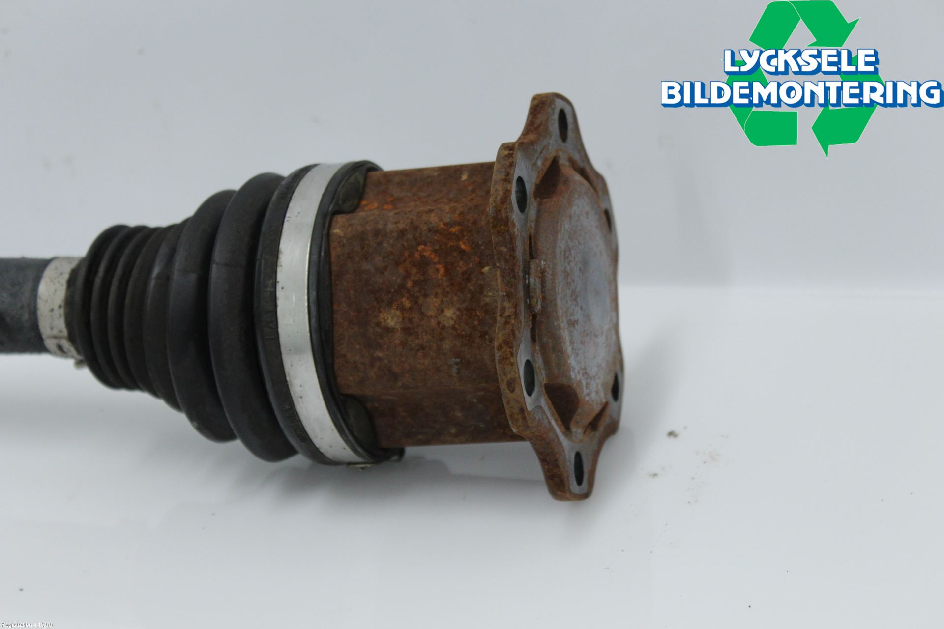 Audi A6 ALLROAD 12-18 Drivaxel Fram Vänster